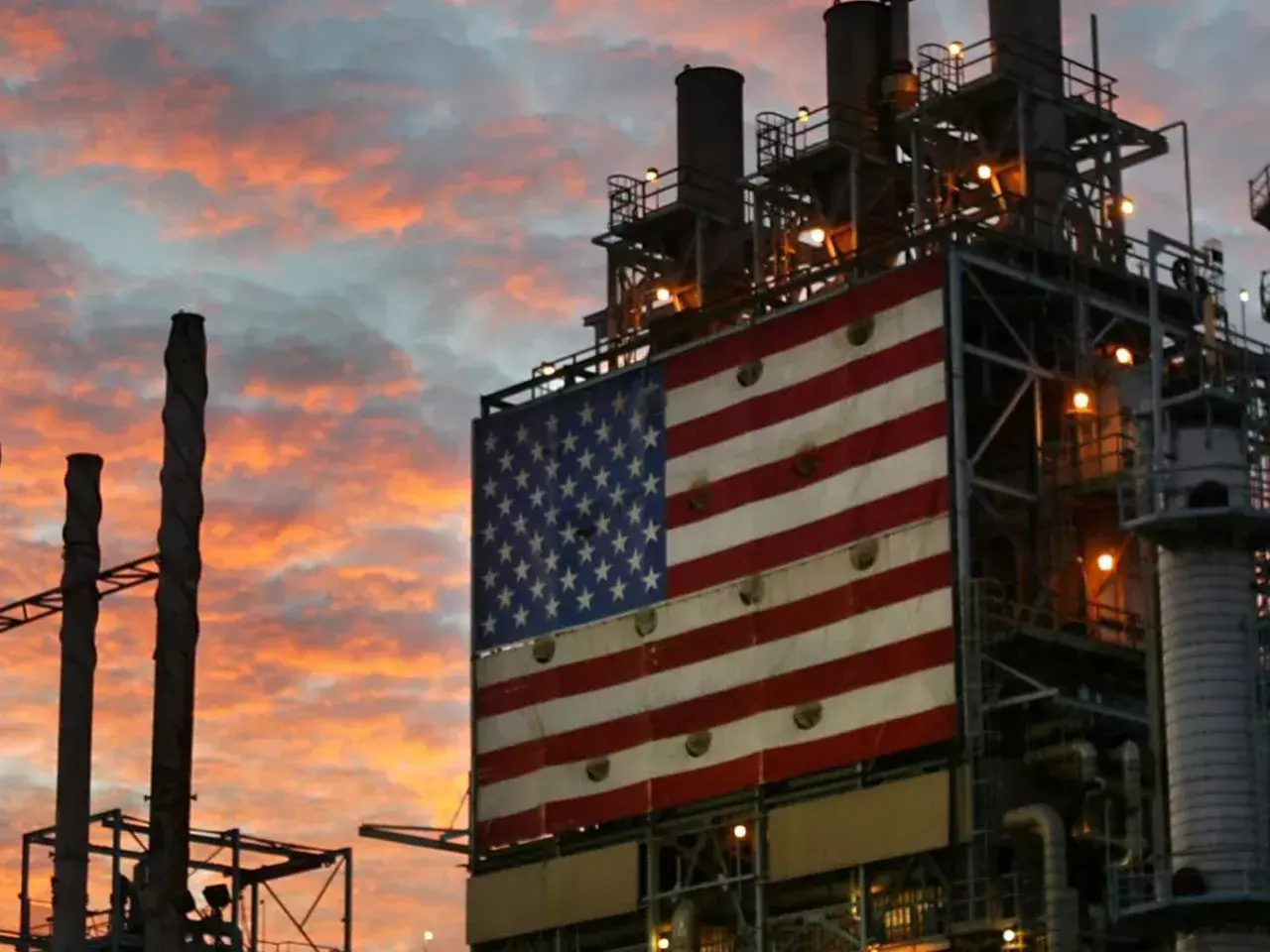 decline in us crude oil inventories