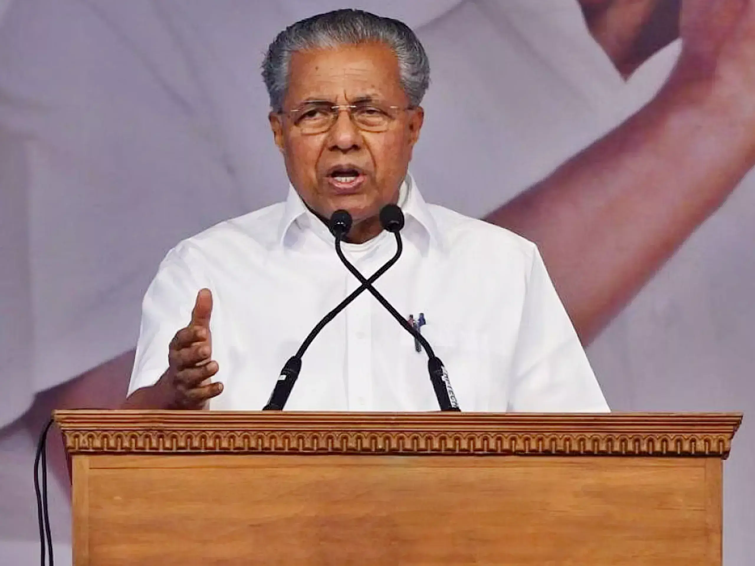 ed trying to destroy co-operative movement in kerala, says pinarayi