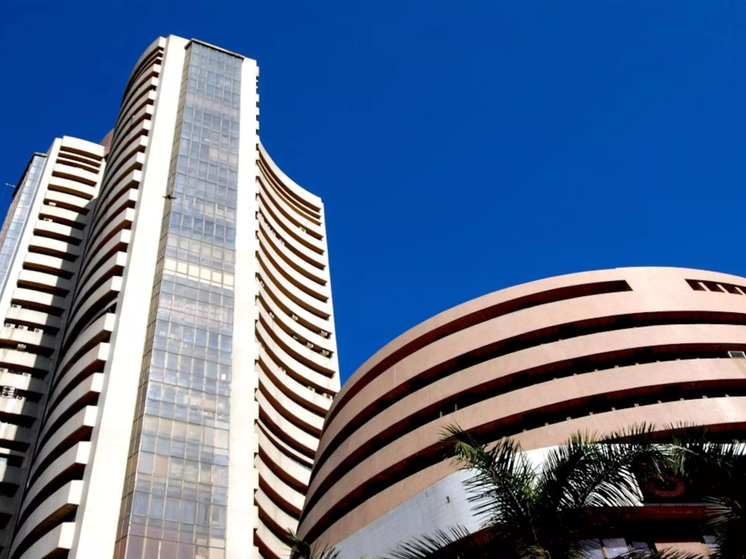 Markets close with Diwali sweetness over