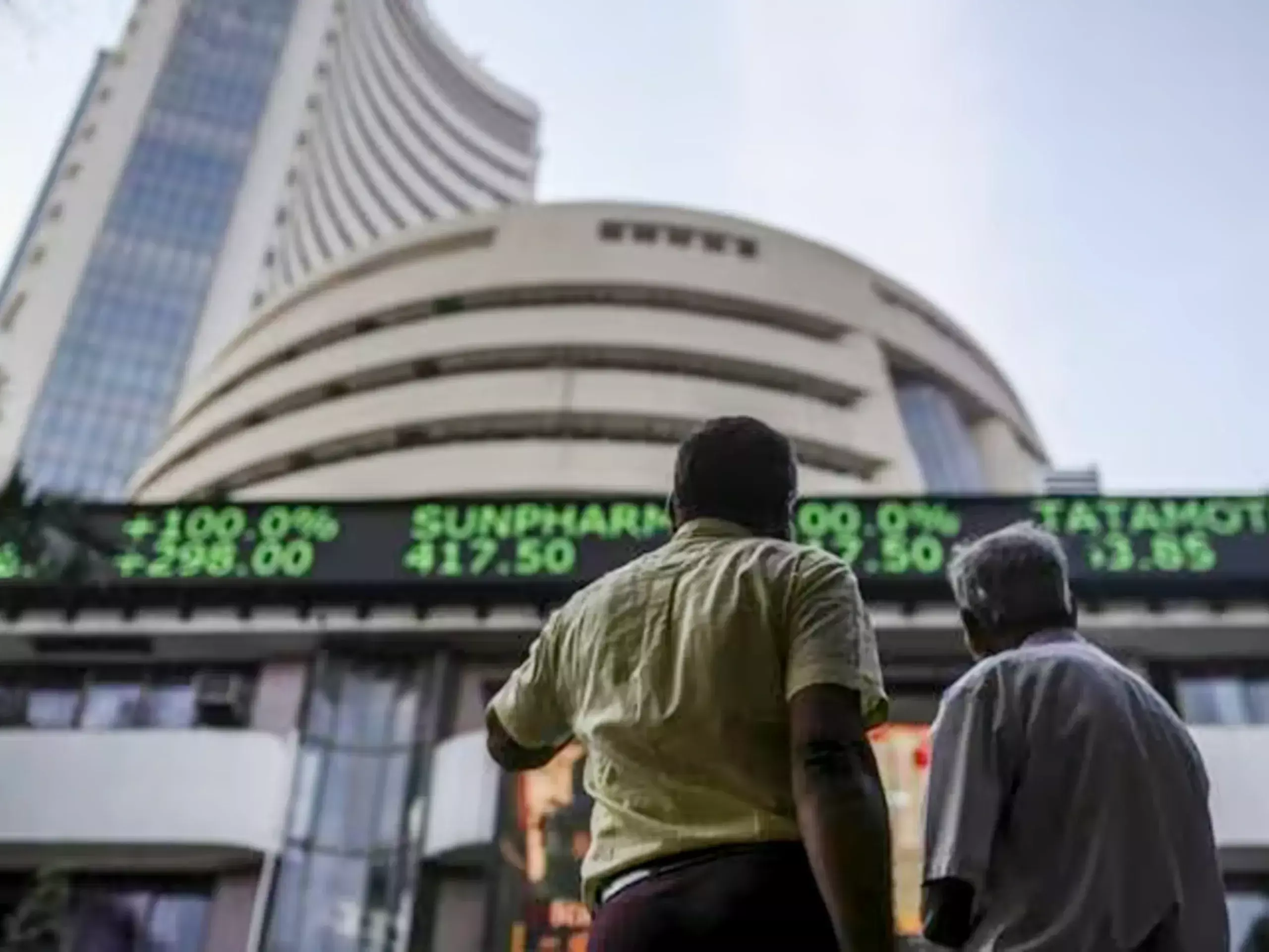 sensex and nifty maintained gains