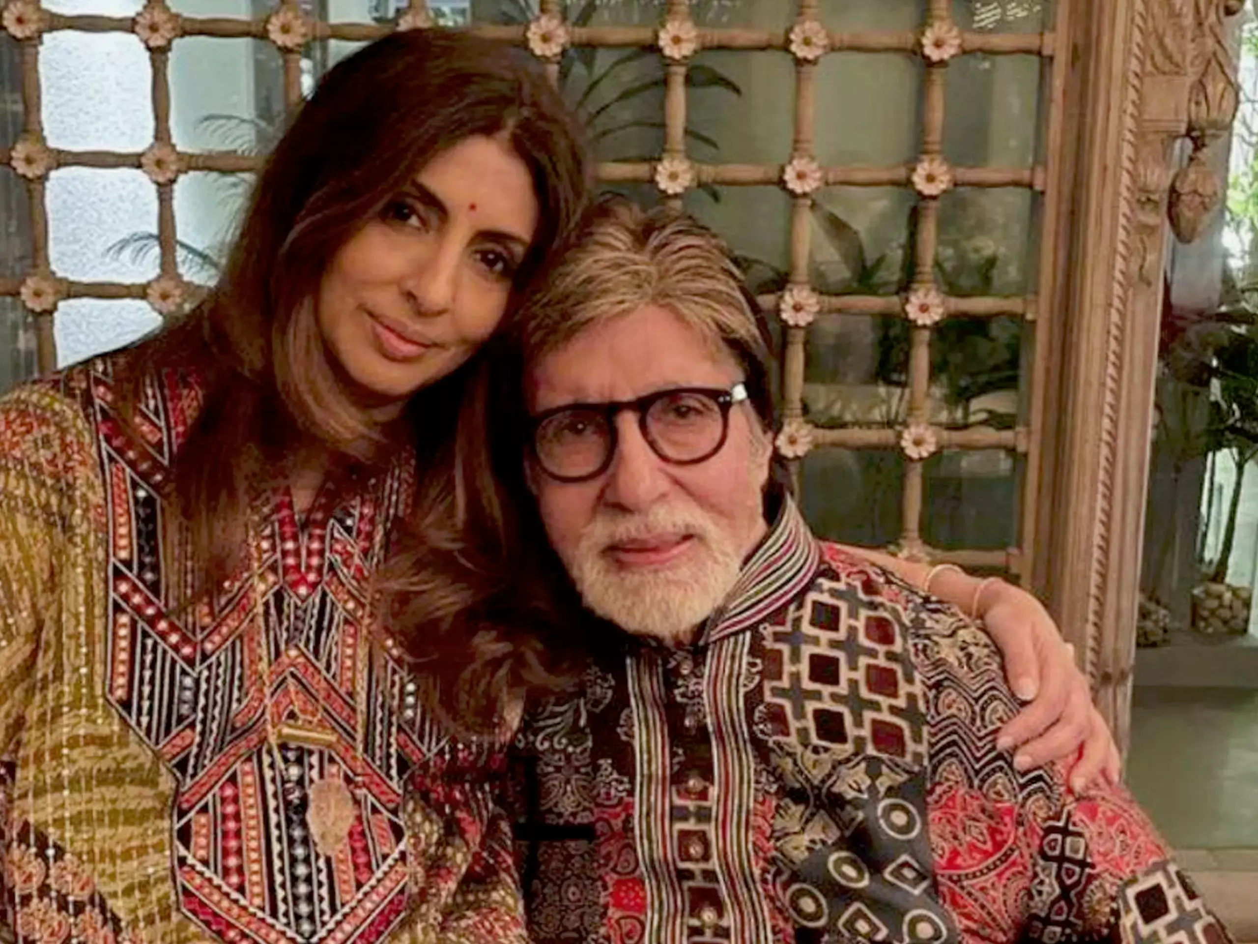 50.65 lakhs paid stamp duty by Big B gifting Juhu bungalow to daughter Shweta