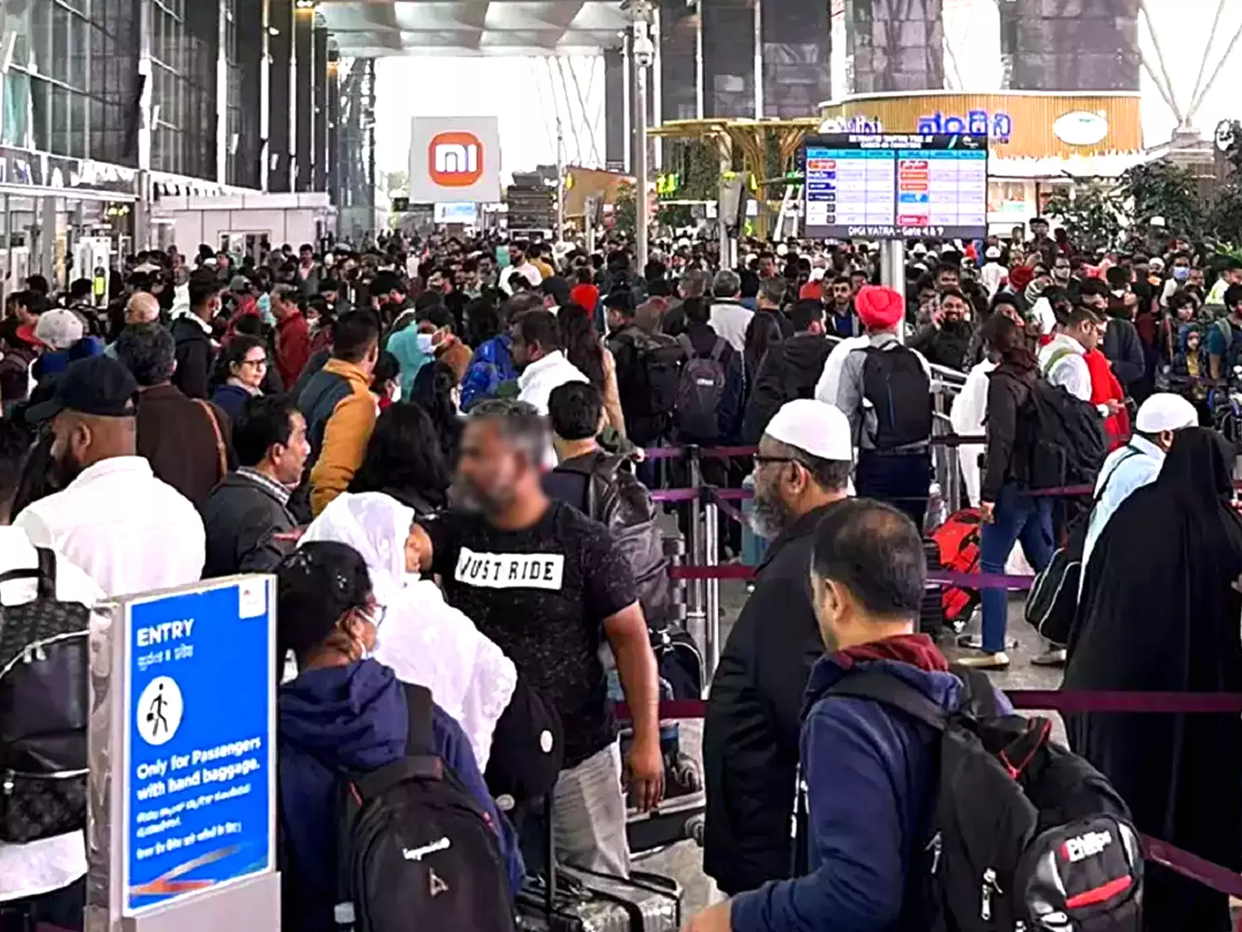 Passengers waited for 15 hours to board the flight at Bengaluru airport