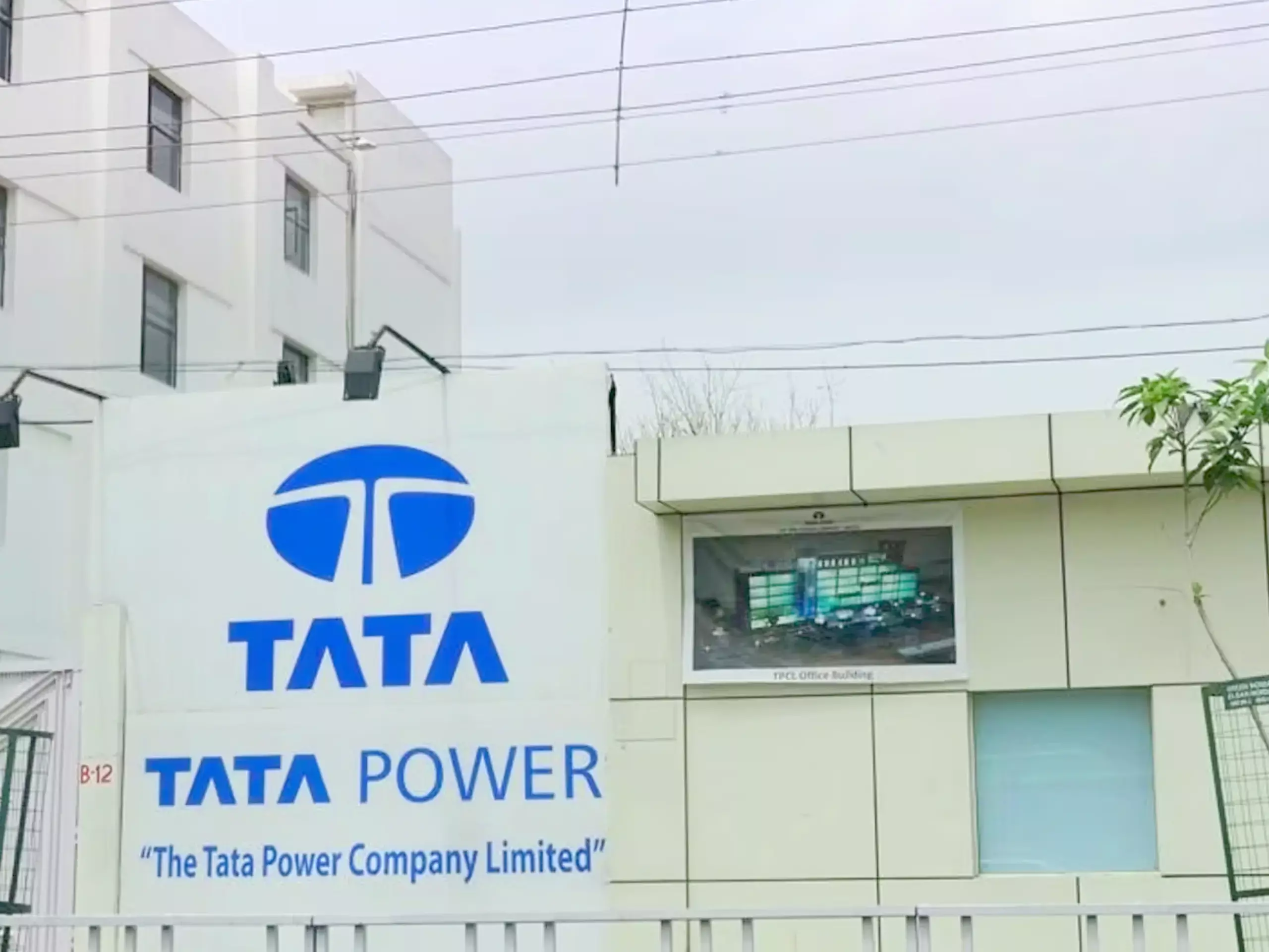JM Financial cuts Tata Power target price to Rs 350