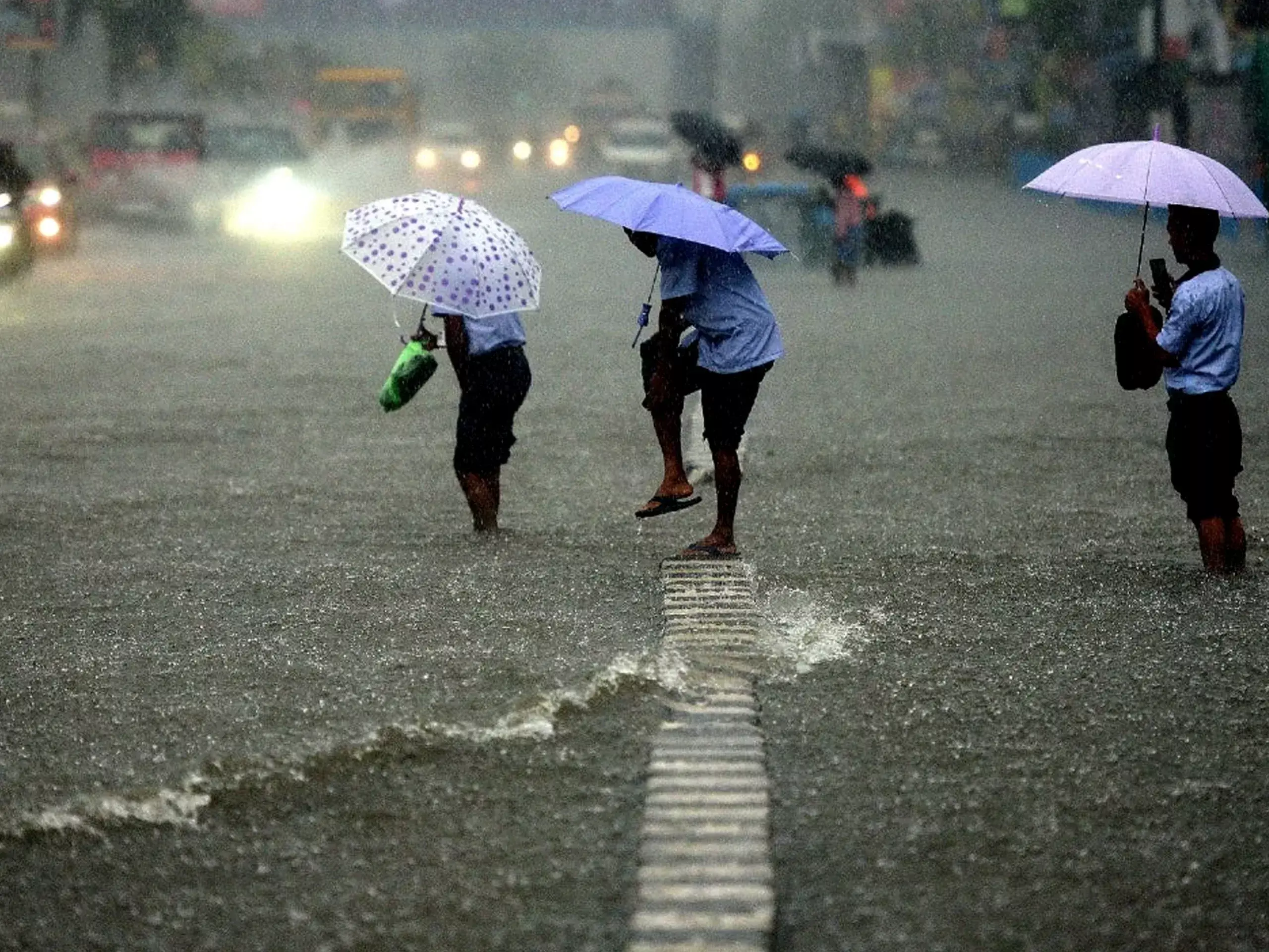 heavy rain for 2 days, orange alert in 4 districts