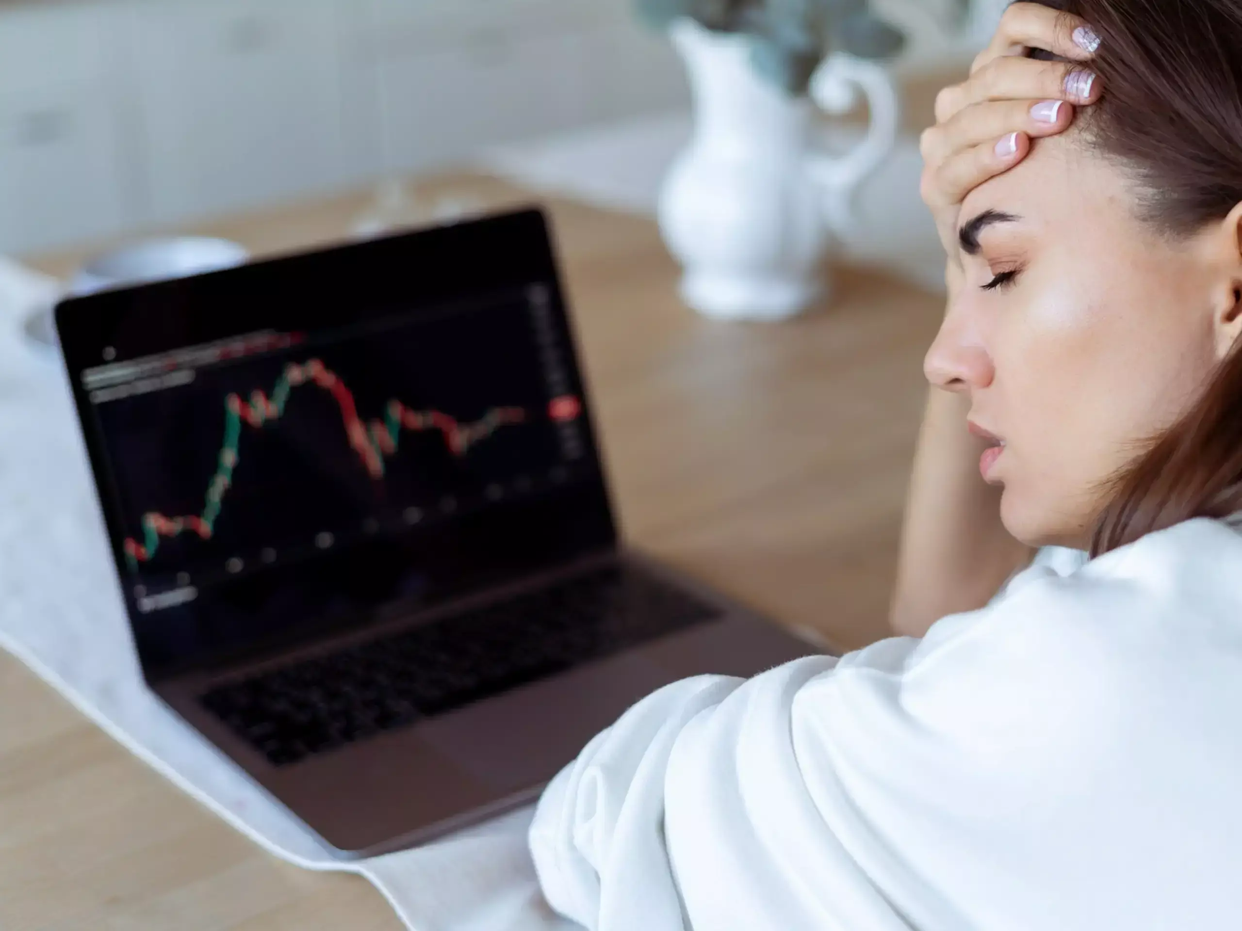 ഇടിവില്‍ വ്യാപാരം തുടങ്ങി സെന്‍സെക്സും നിഫ്റ്റിയും