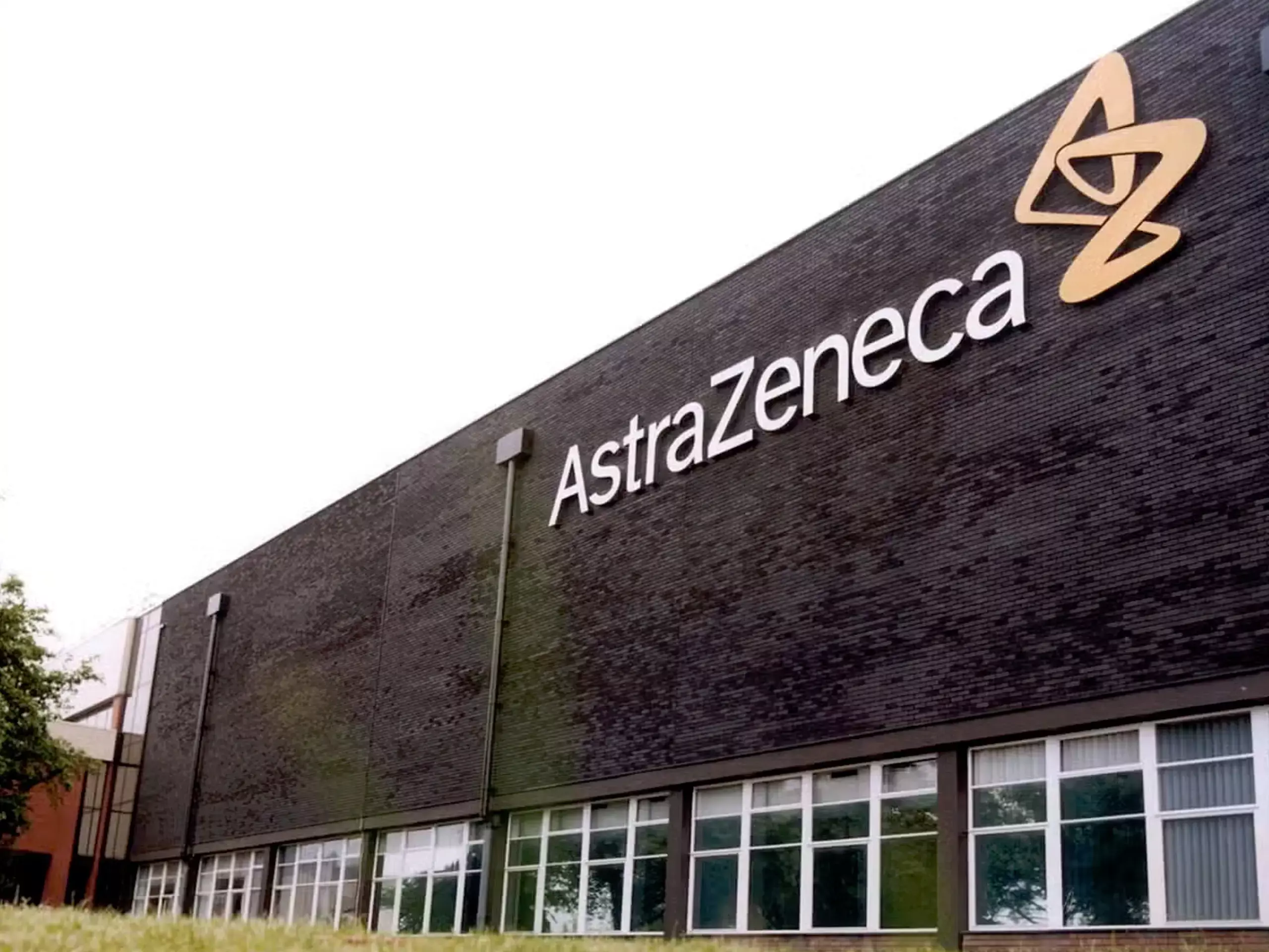 കോവിഡ് കേസുകള് ഉയരുന്നു, ഒപ്പം ഫാര്മ ഓഹരികളും കോവിഡ് കേസുകള് ഉയരുന്നു, ഒപ്പം ഫാര്മ ഓഹരികളും