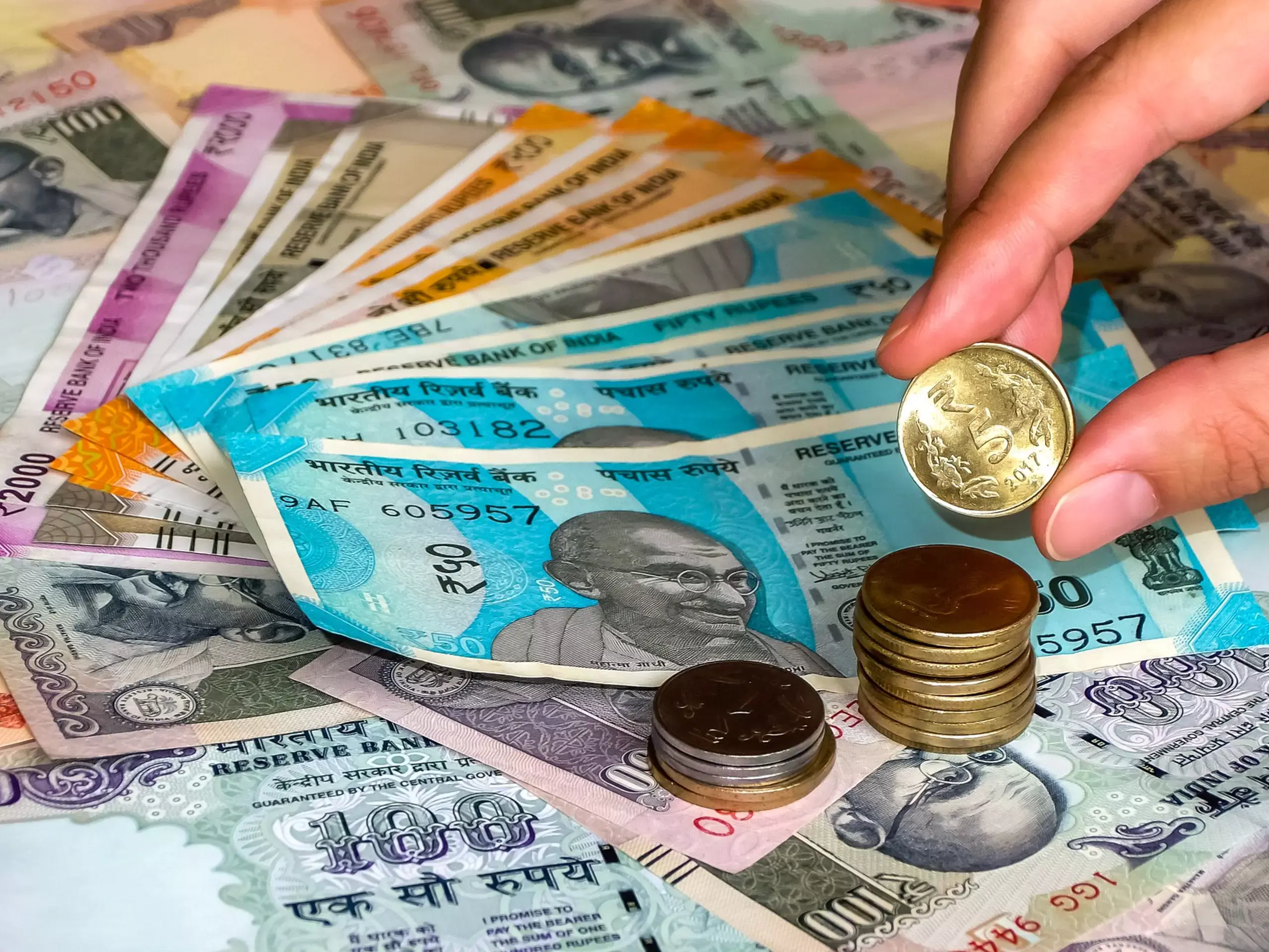 Asian currency on track for rupee advance unchanged