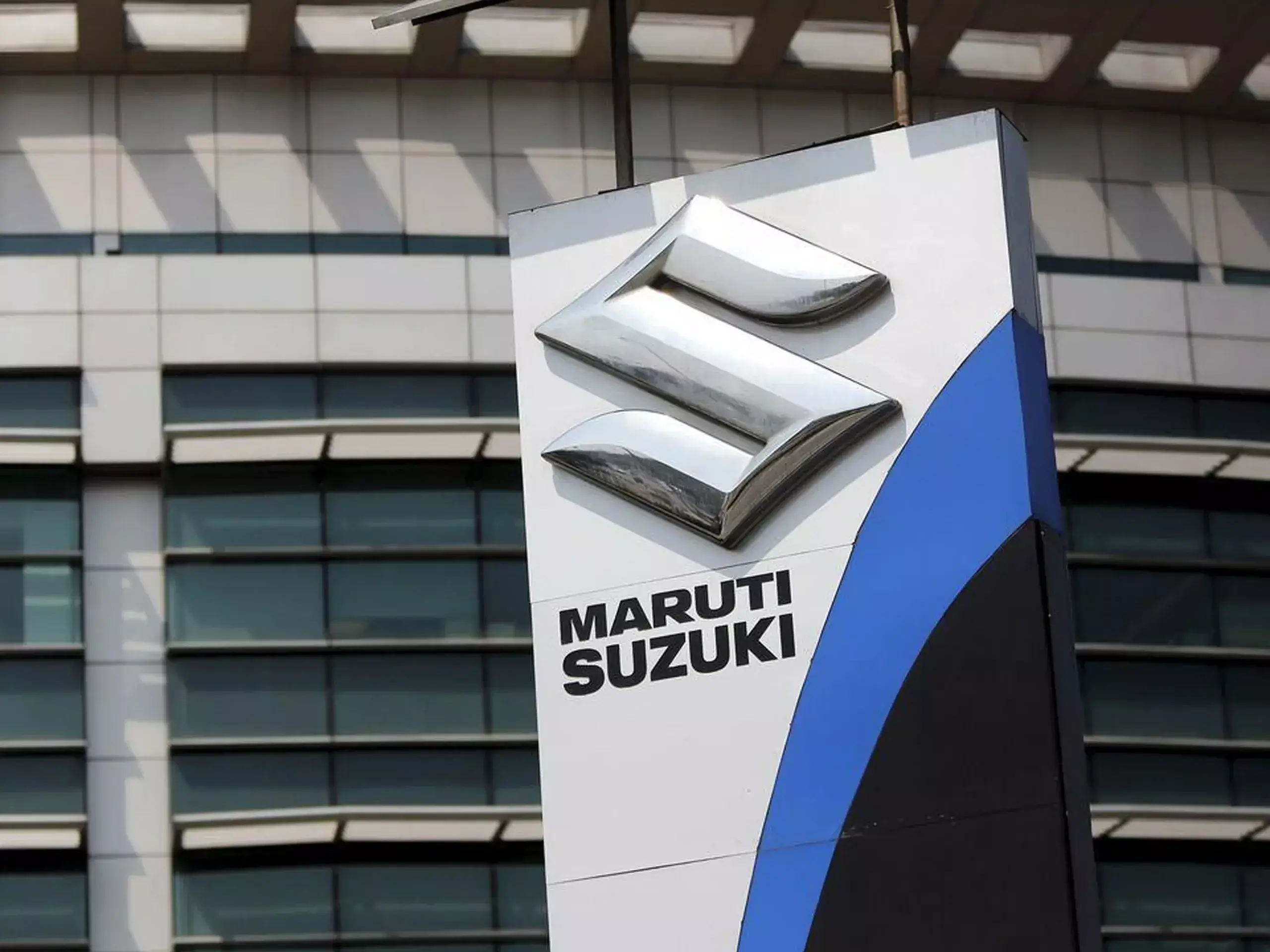 decline in maruti suzukis wholesale sales