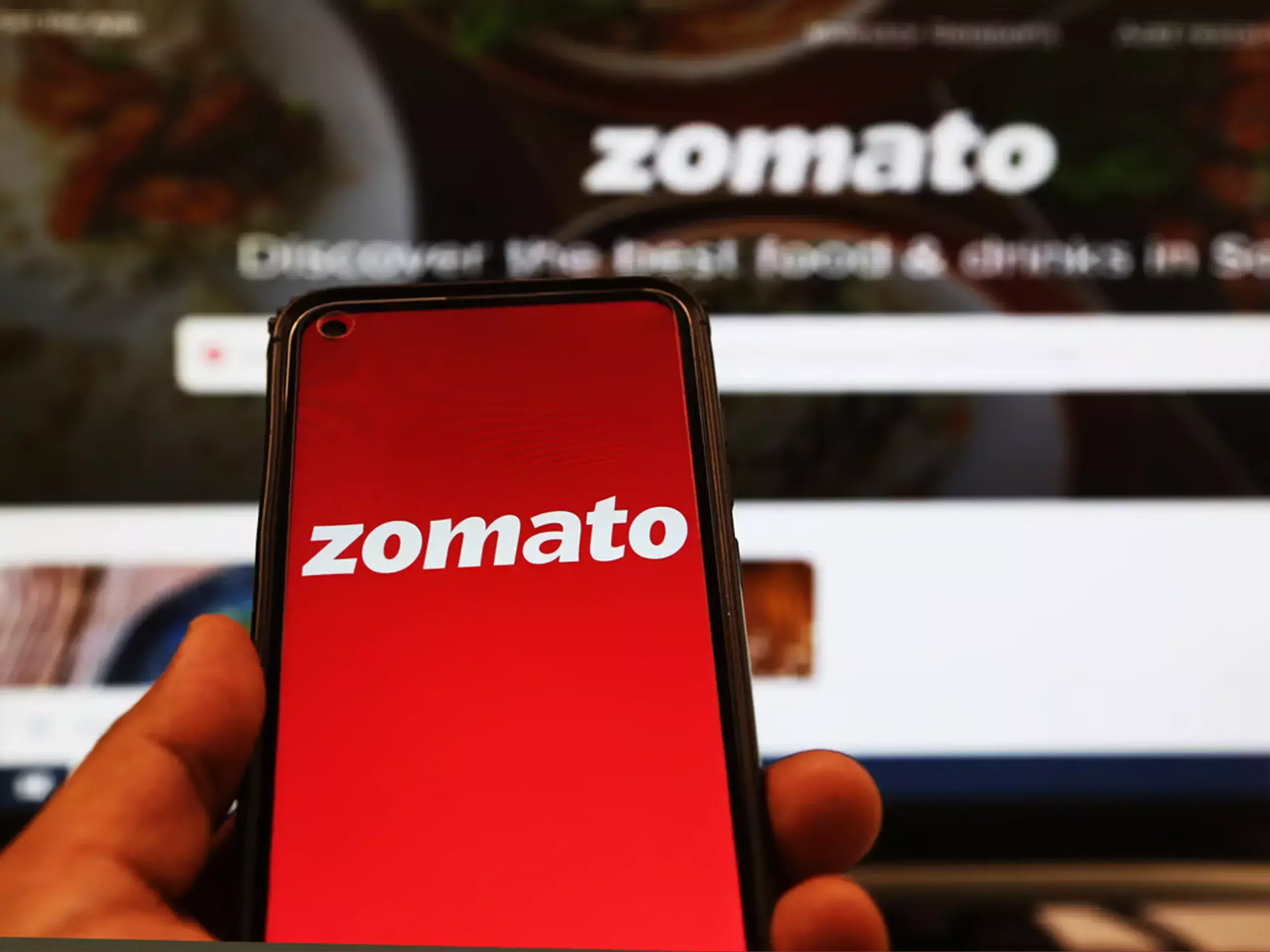 zomato broke the new year, received record order