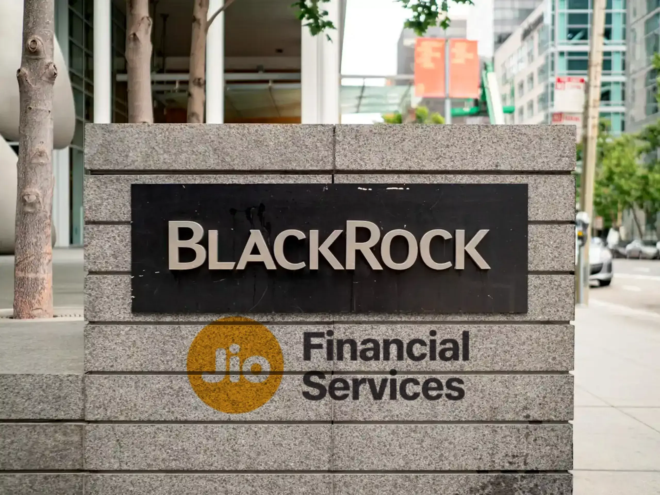 jio fin-black rock alliance, stocks with gains