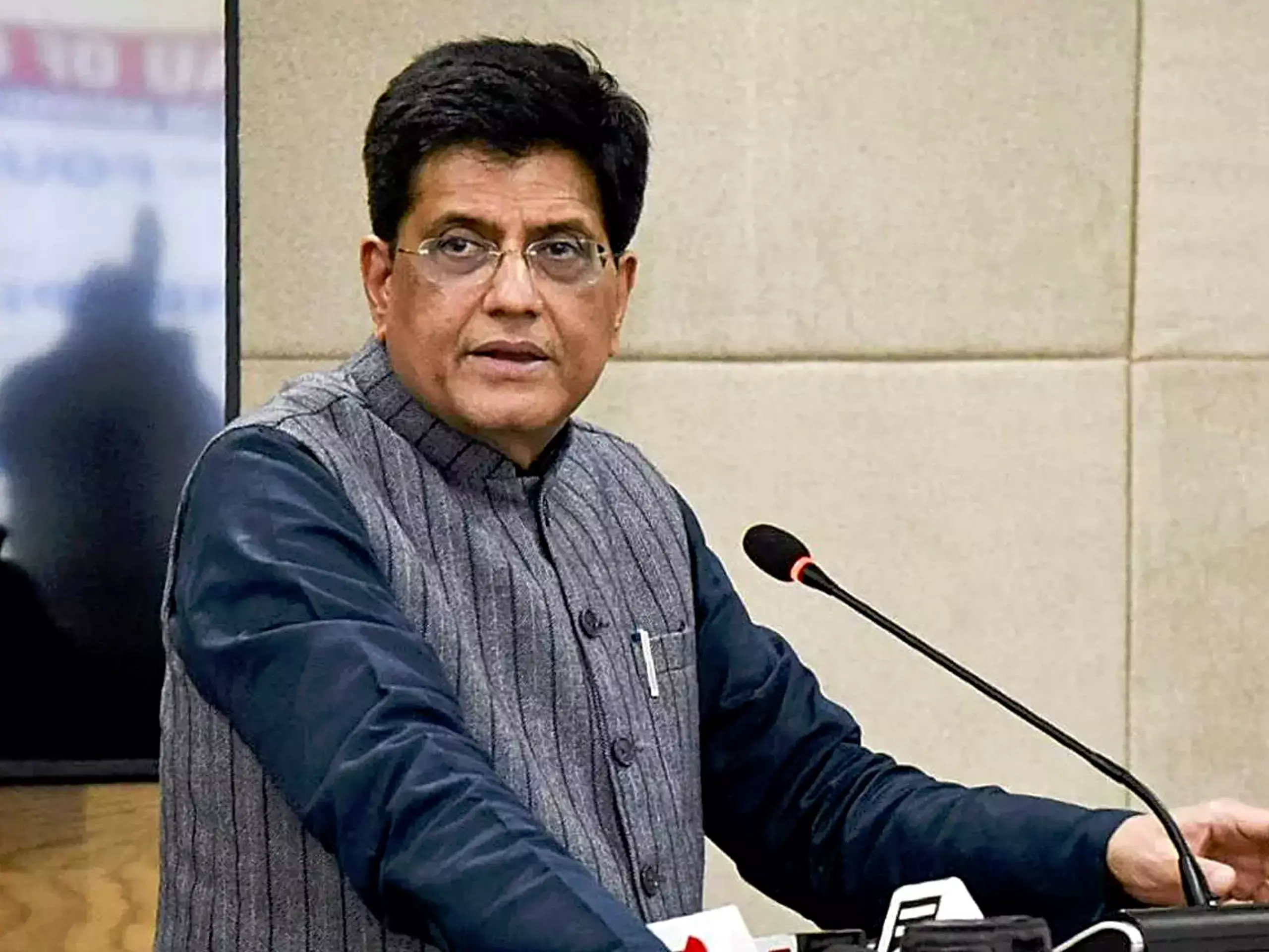 Piyush Goyal will achieve the export target of 2 lakh crore dollars