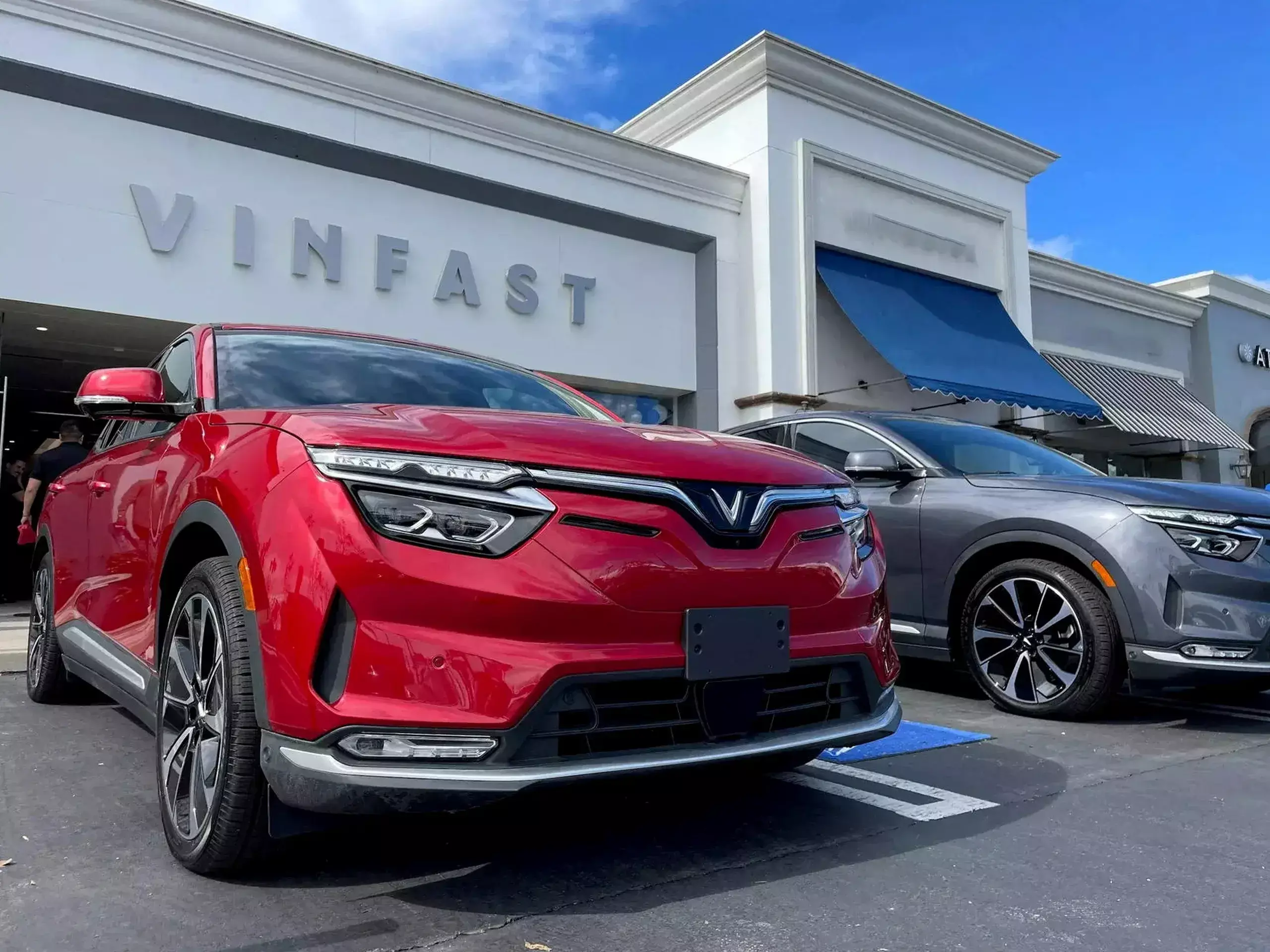 vinfast will start ev production in tamil nadu in 2026