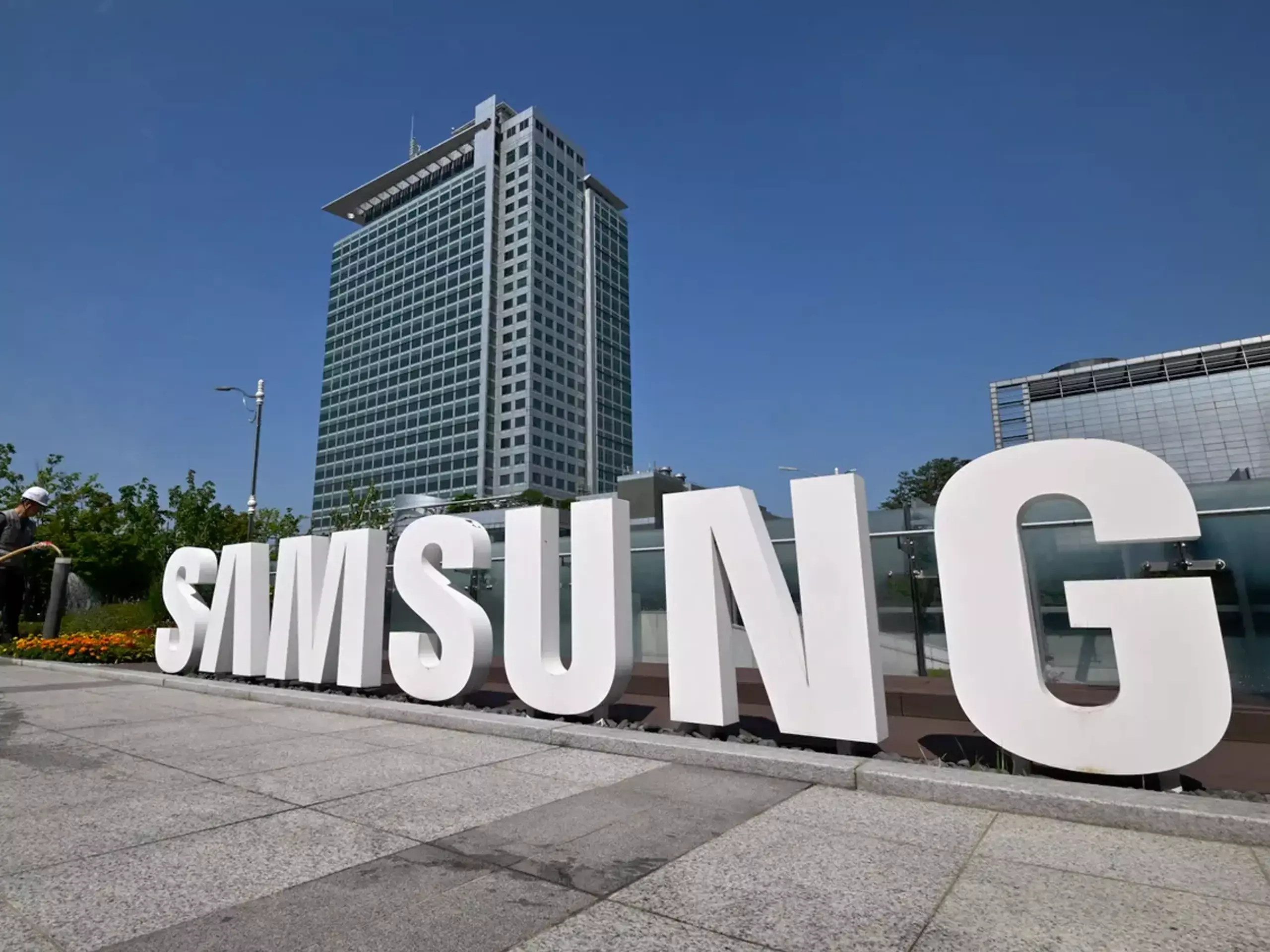 Will Samsung lose profit for the 6th consecutive quarter?