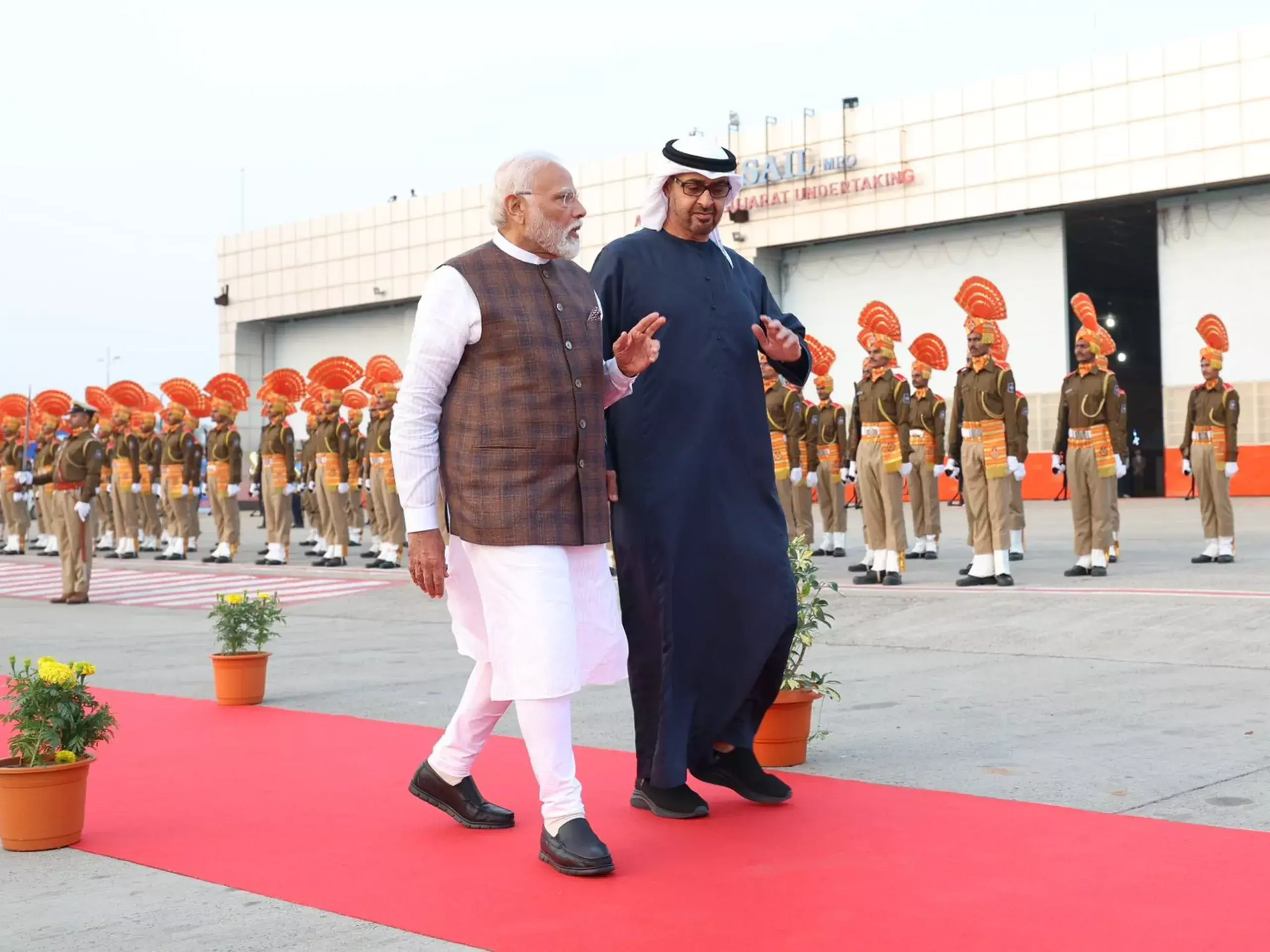 modi and uae president hold bilateral meeting, mous were signed
