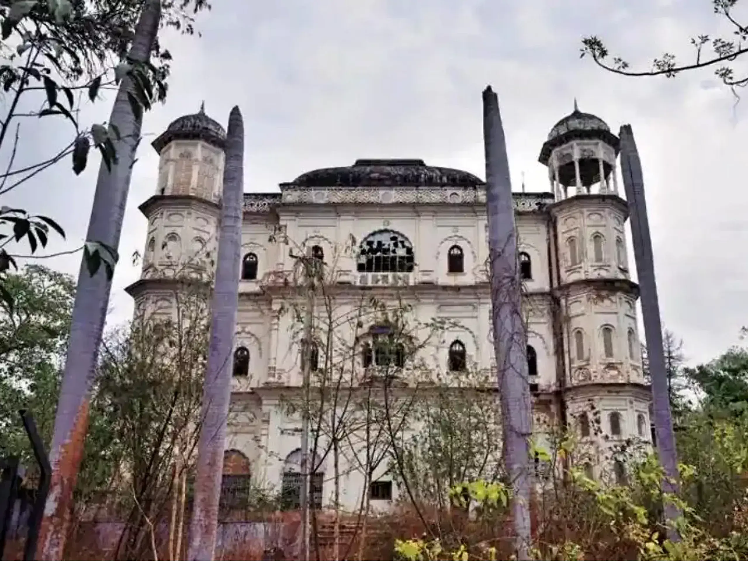 govt plans to sell enemy property worth 84 crore