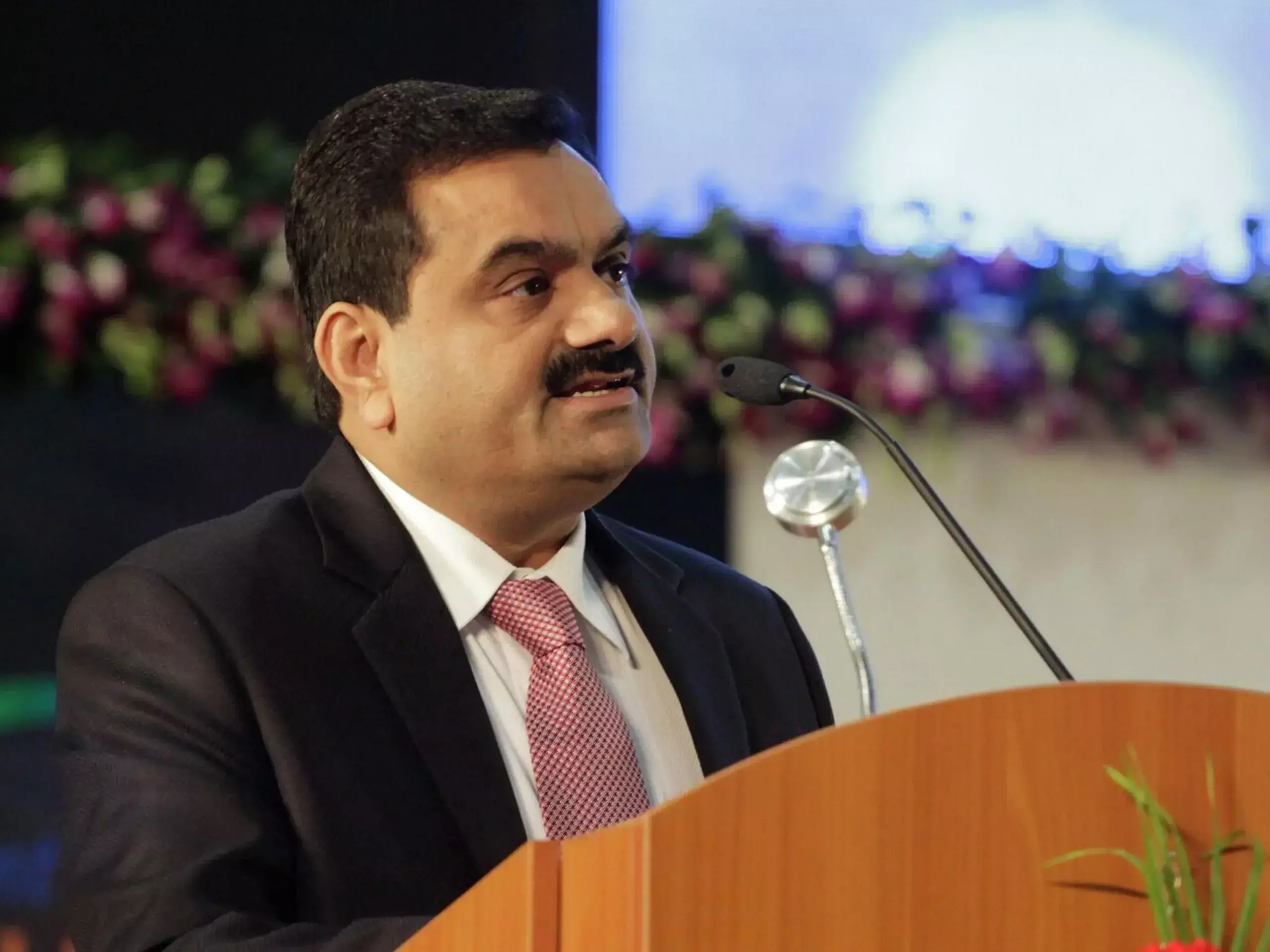 adani is ready to invest 62,400 crores in new projects