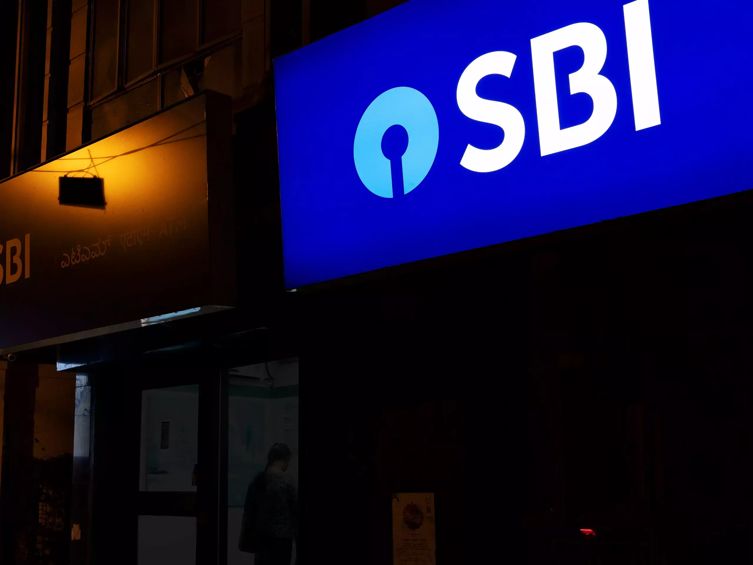 5,000 crore raised by SBI through AT1 bonds 5,000 crore raised by SBI through AT1 bonds