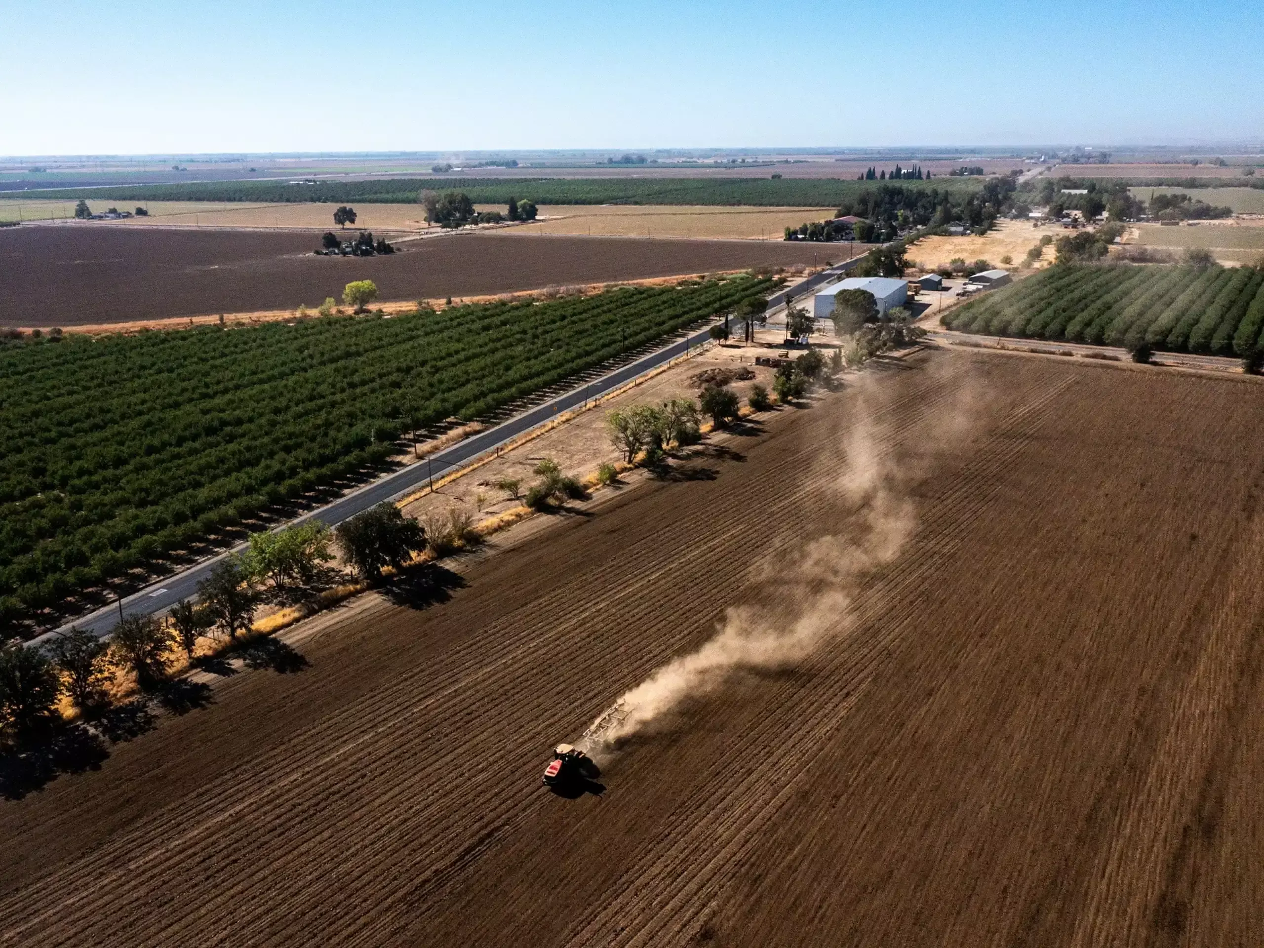 a report claims that china owns millions of us farmland