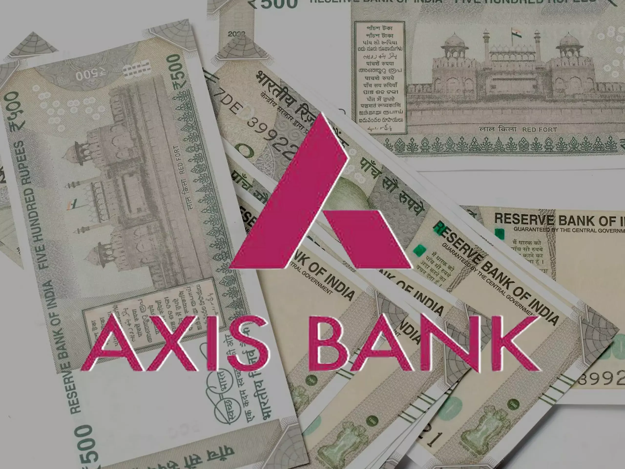 Axis Bank has to pay 74 lakhs for loss of money due to fake checks 15 years ago