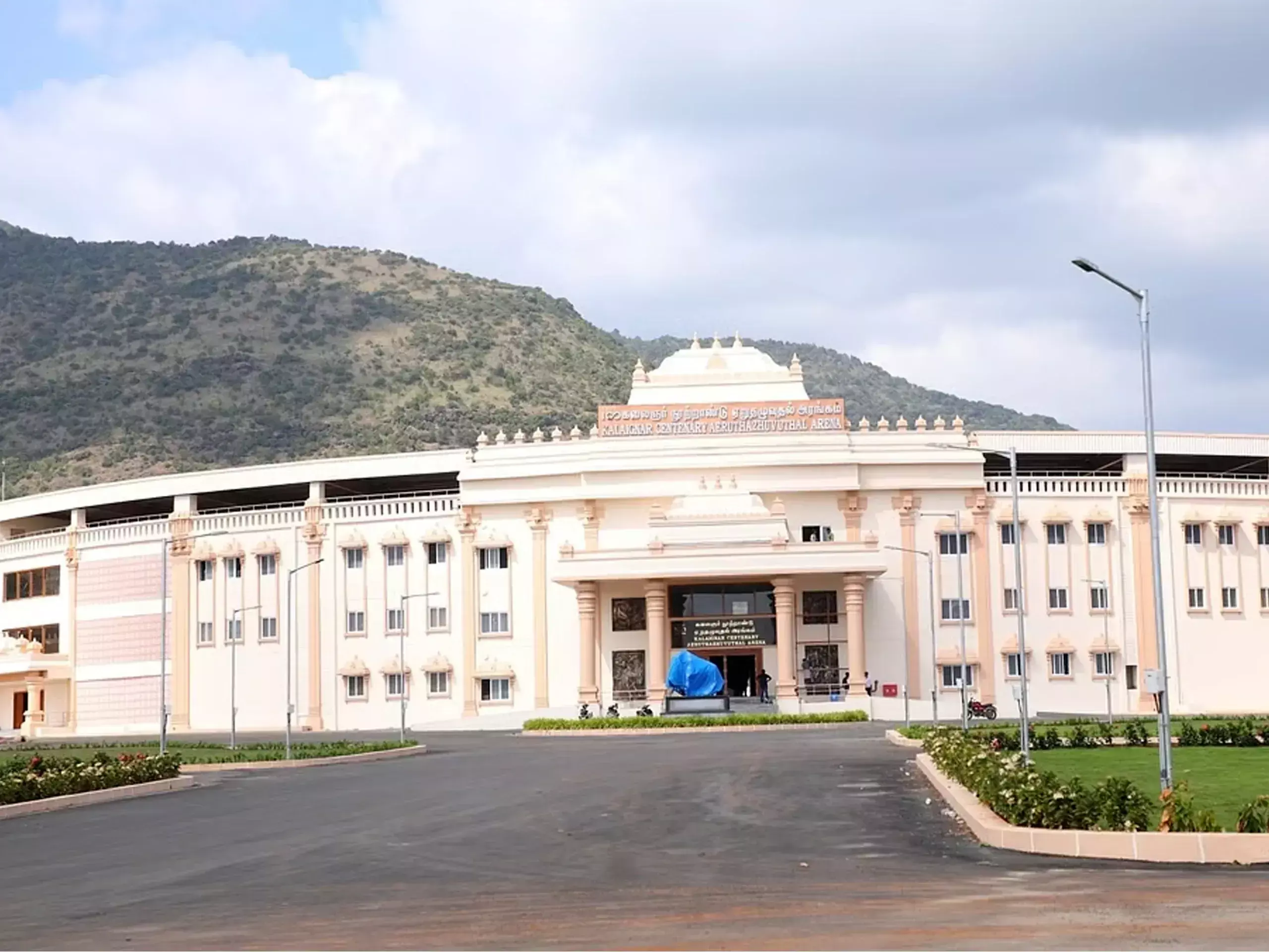 jallikattu stadium in madurai, built at a cost of rs 63 crore, will be inaugurated today