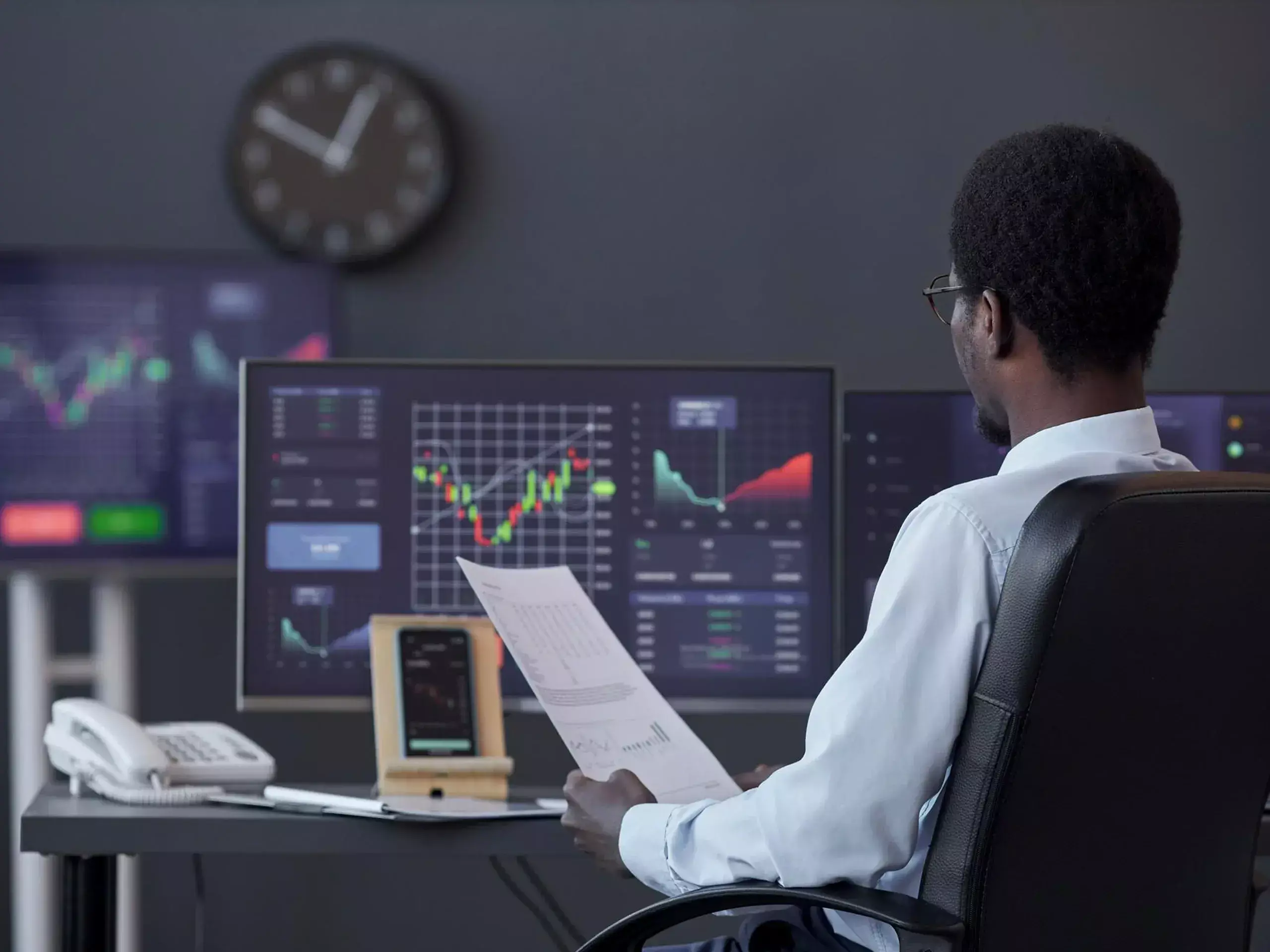 gain in the beginning, benchmark indices fluctuate