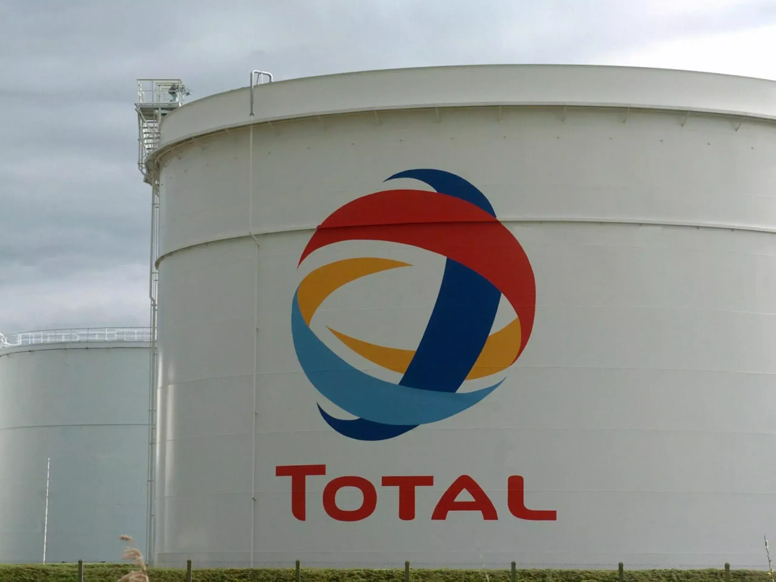 adani total gas q3 net profit up 16%