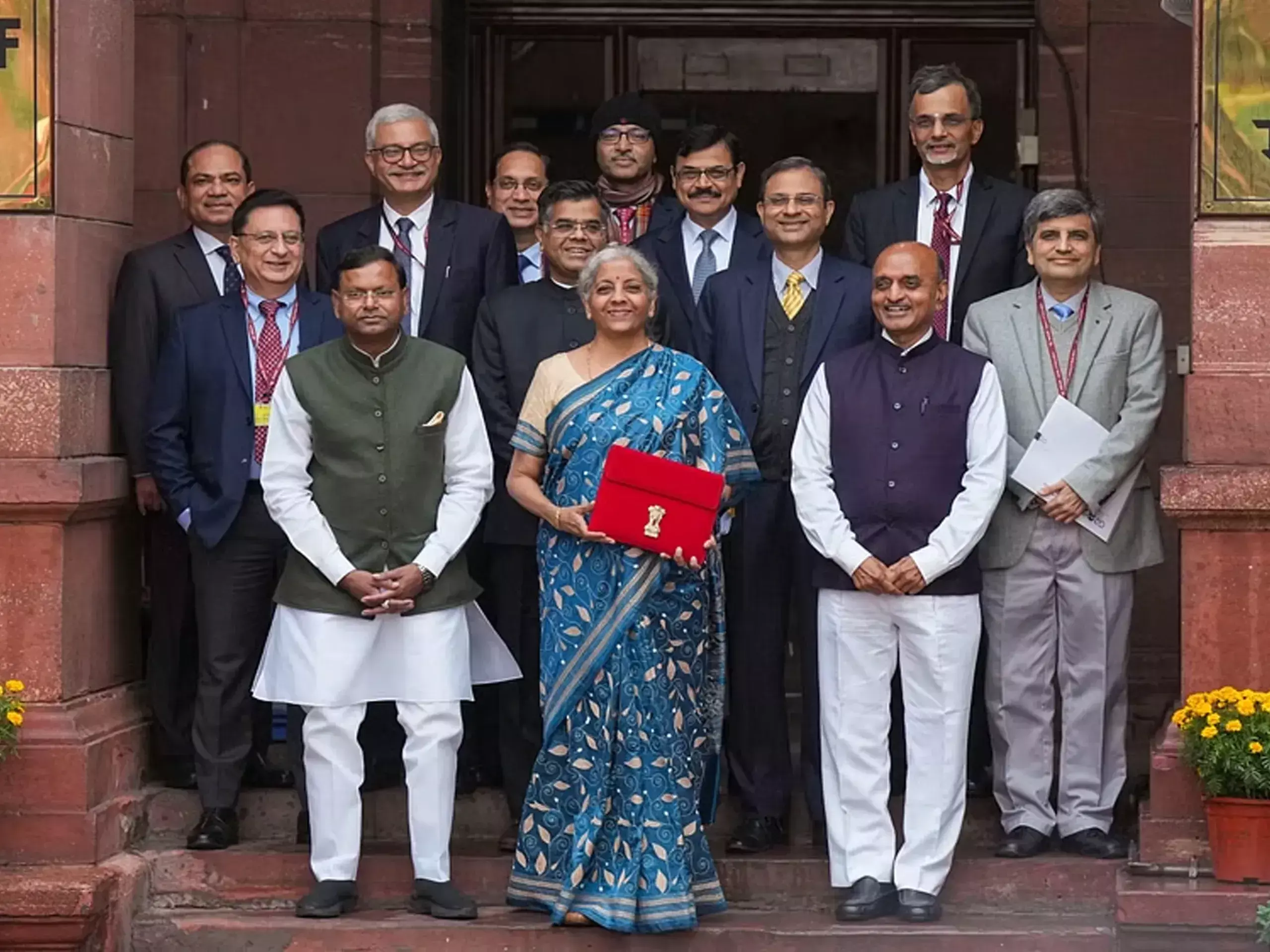 tax arrears of rs 10,000-25,000 will be written off