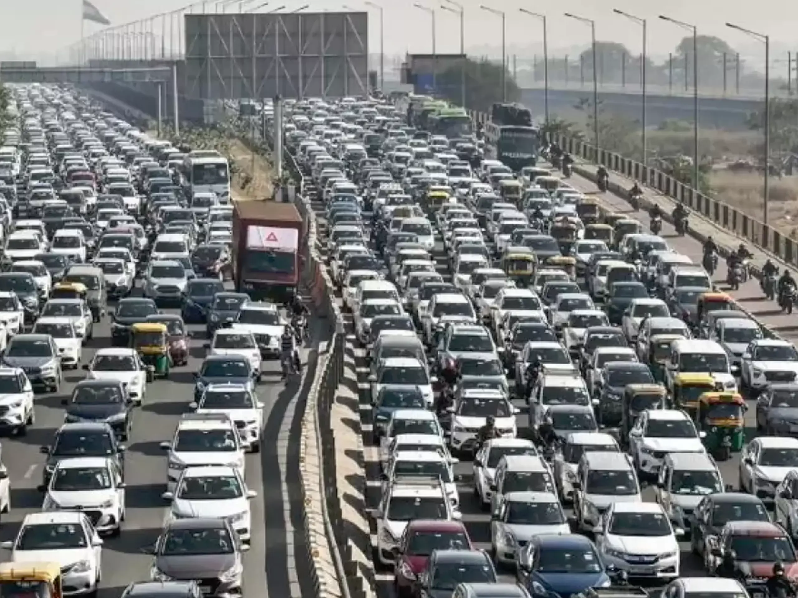 Bengaluru is a busy city, commuters are stuck in traffic jams for 132 hours