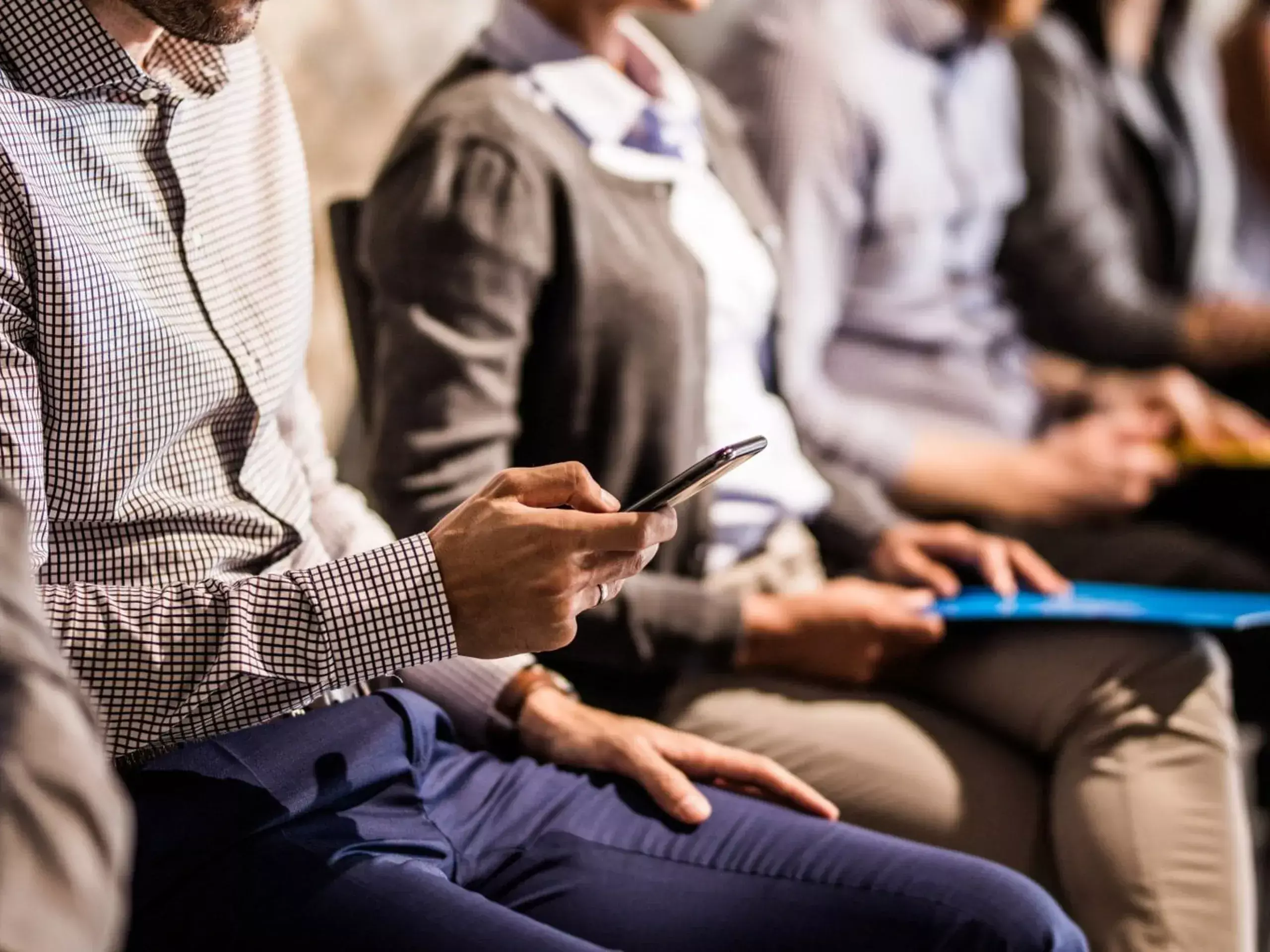 unemployment rate fell to 6.5 percent in october-december