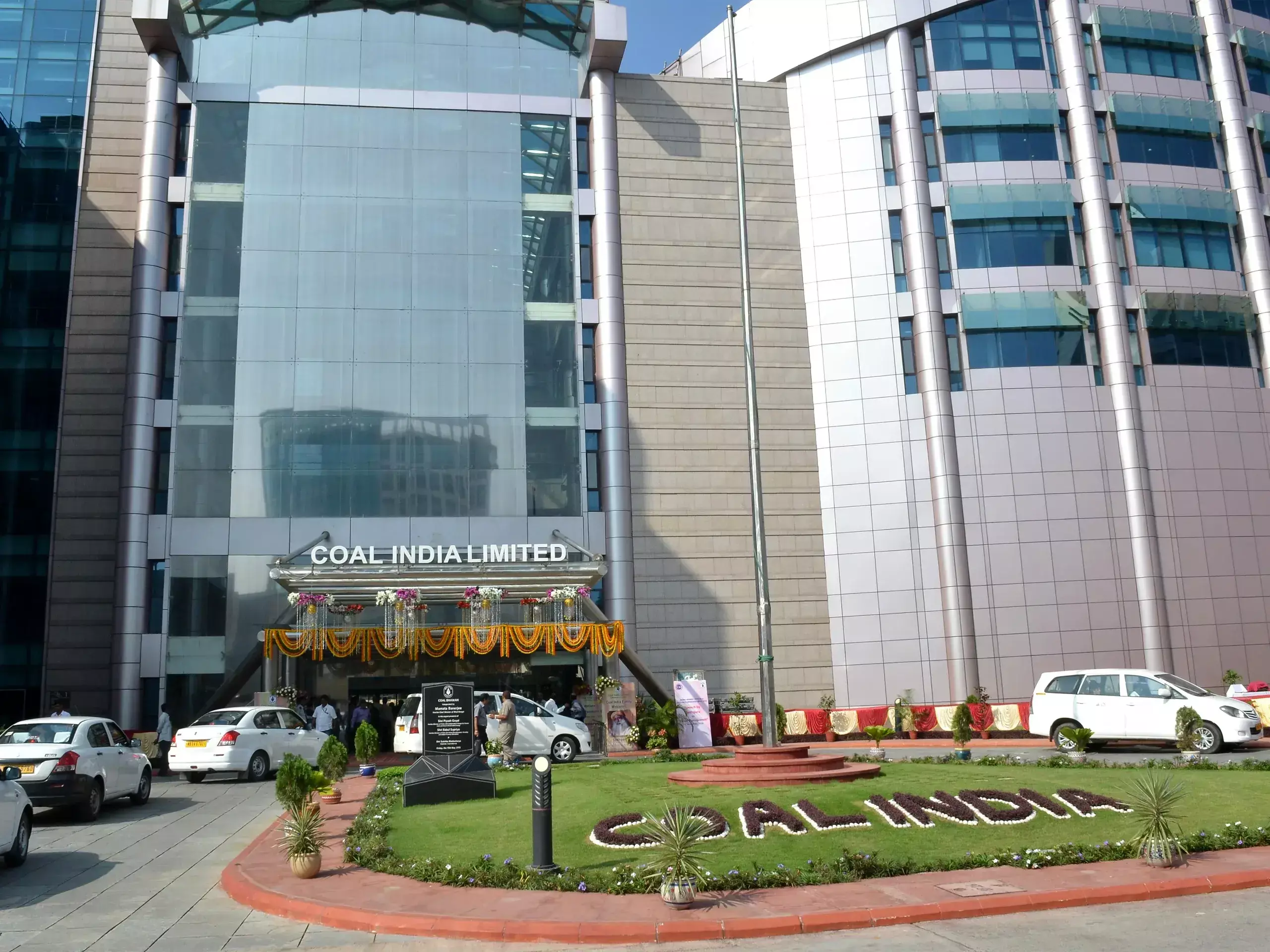 coal india owns third-quarter growth through sales