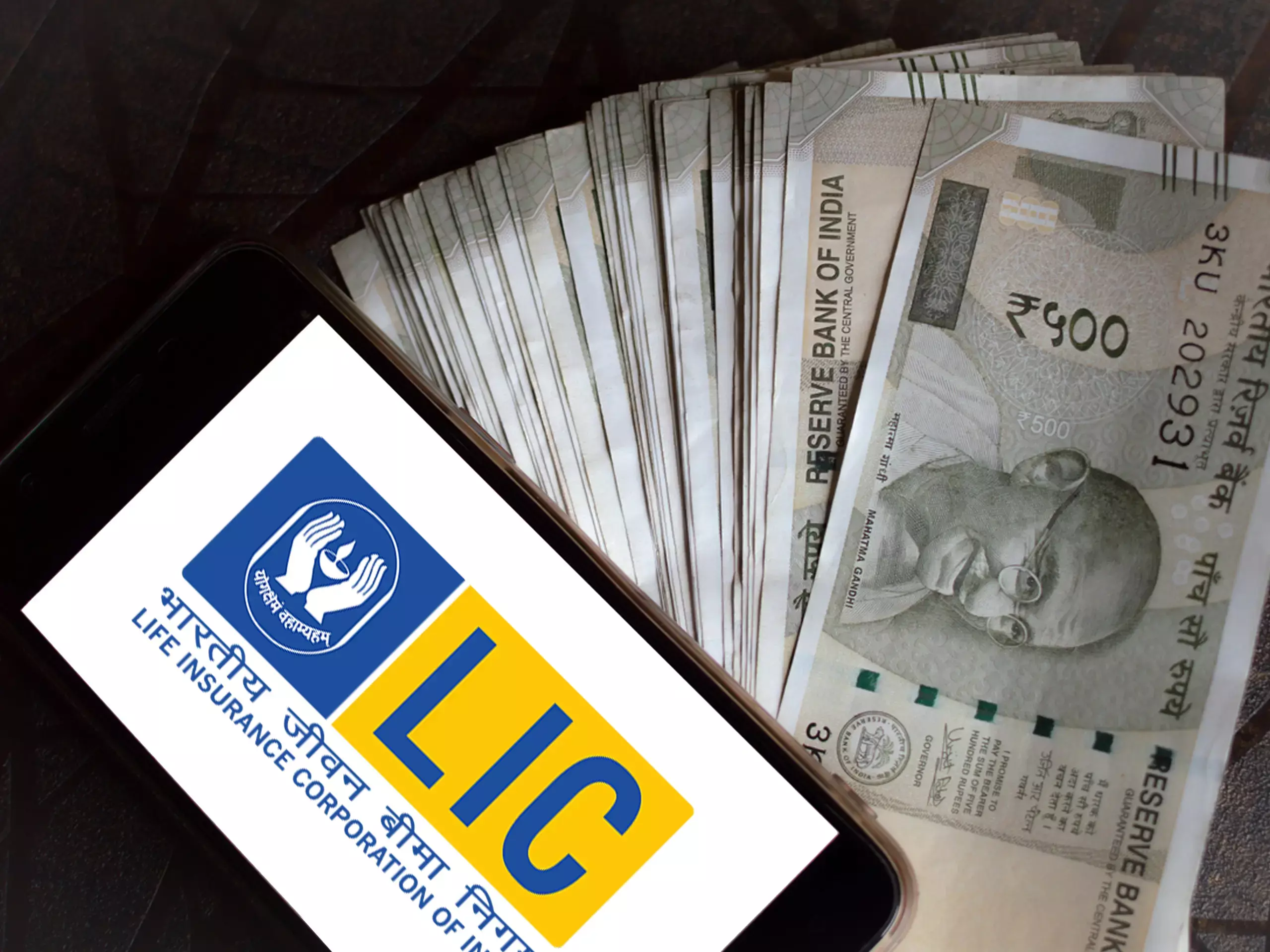 LIC received Rs 21,741 crore as refund from the IT department LIC received Rs 21,741 crore as refund from the IT department