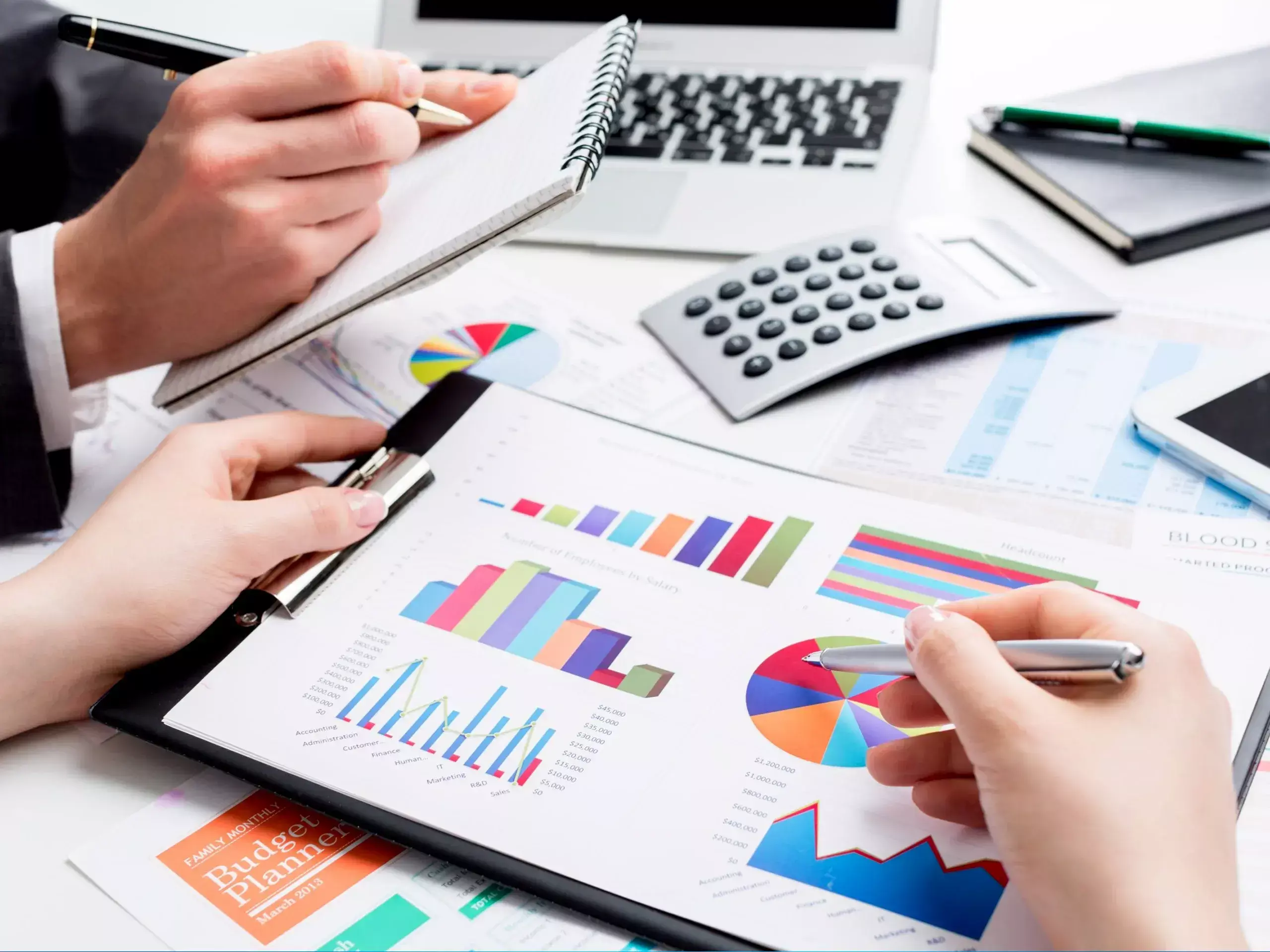 71,414 cr drop in m cap of 6 top 10 companies