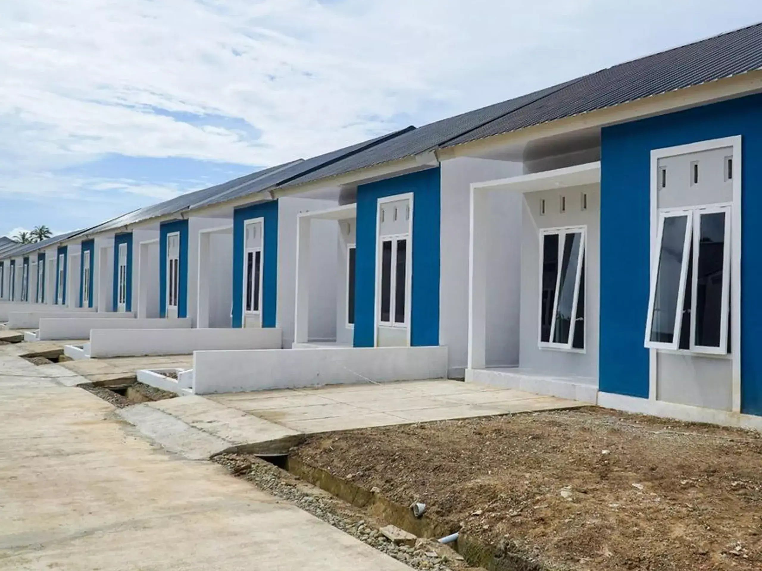 3.75 lakh houses in seven and a half years