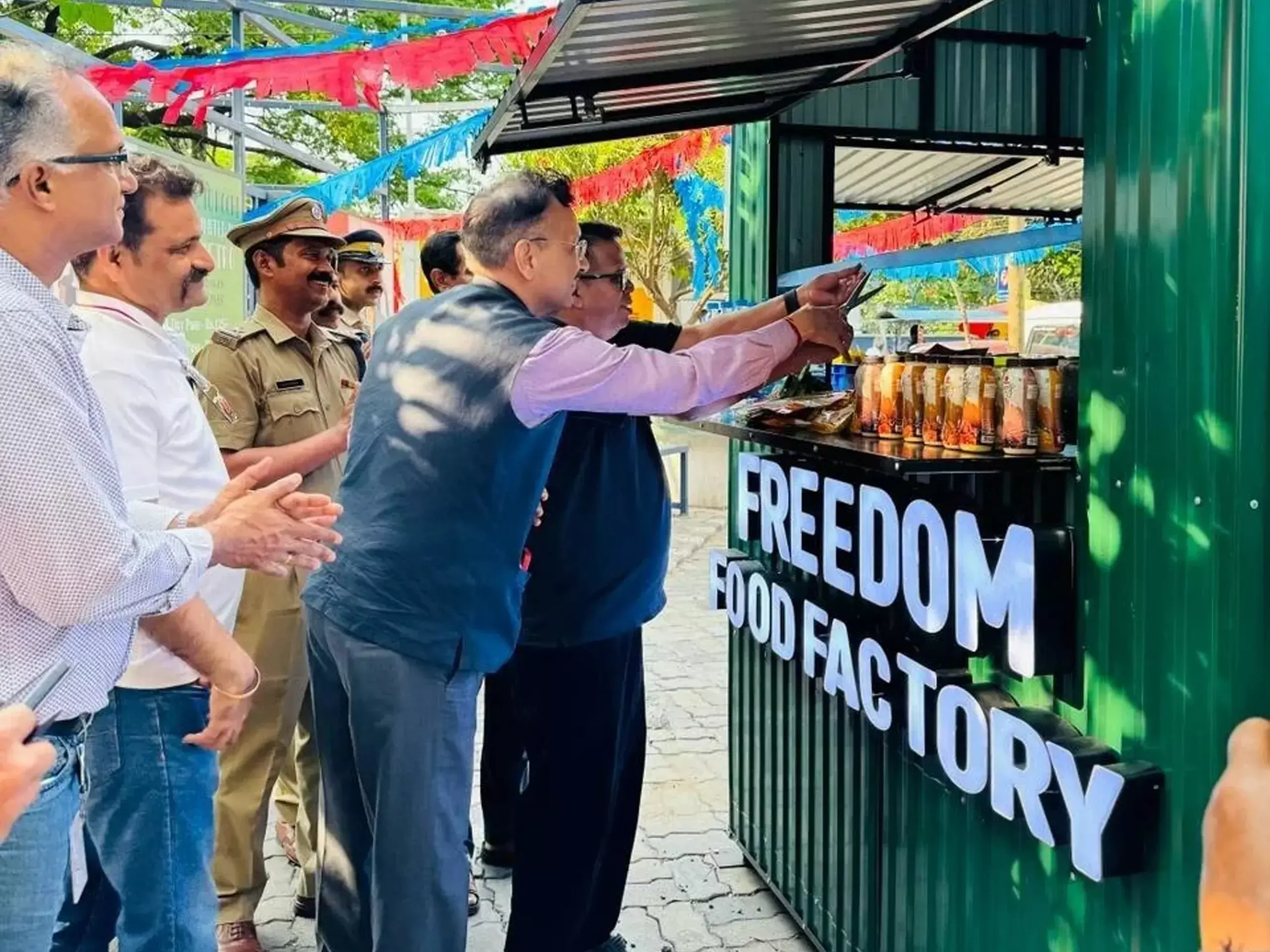 freedom food counter opened at kochi metro station