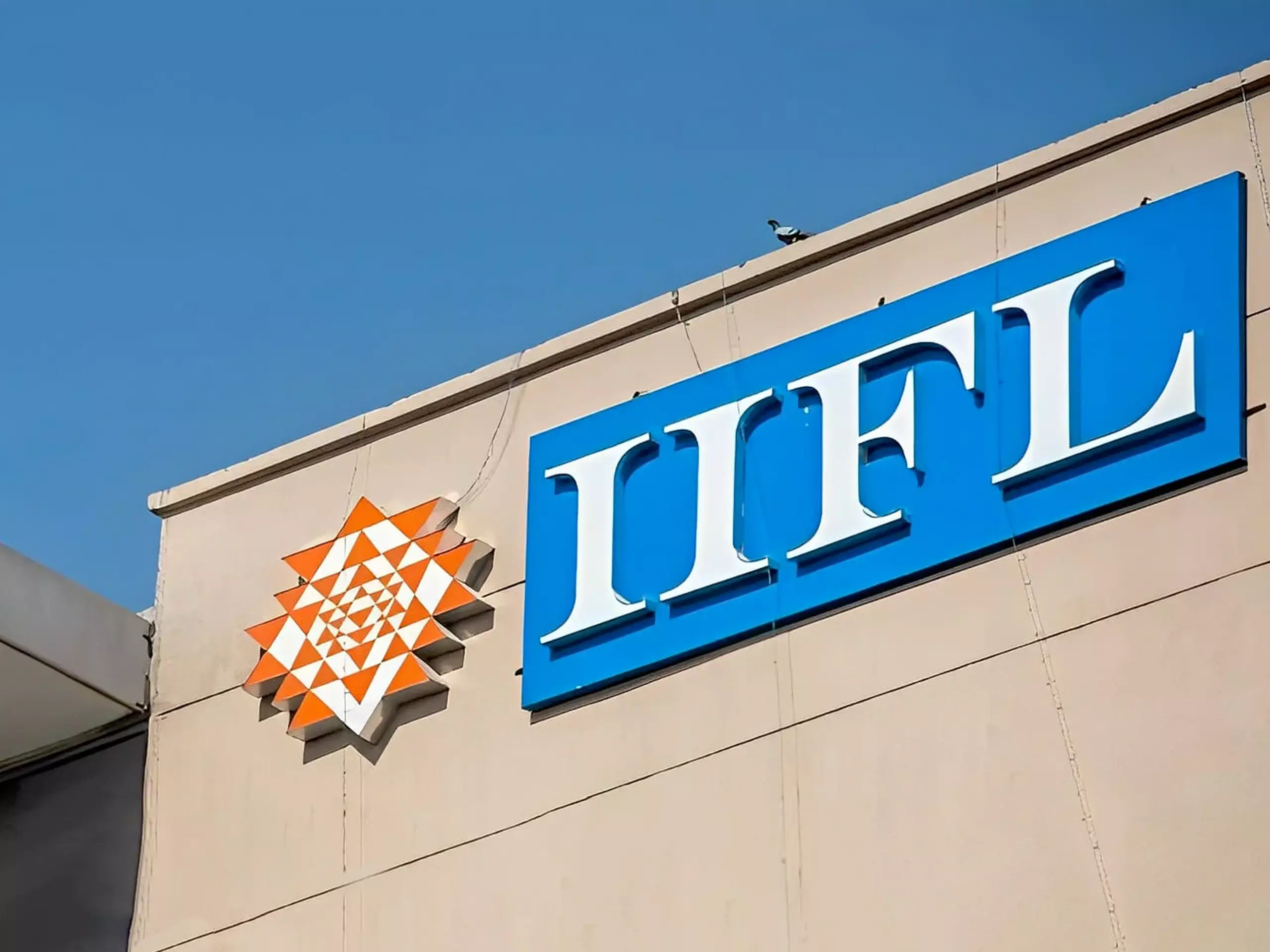 ഐഐഎഫ്എൽ  ഓഹരികൾ രണ്ടാം ദിവസവും ലോവർ സർക്യൂട്ടിൽ