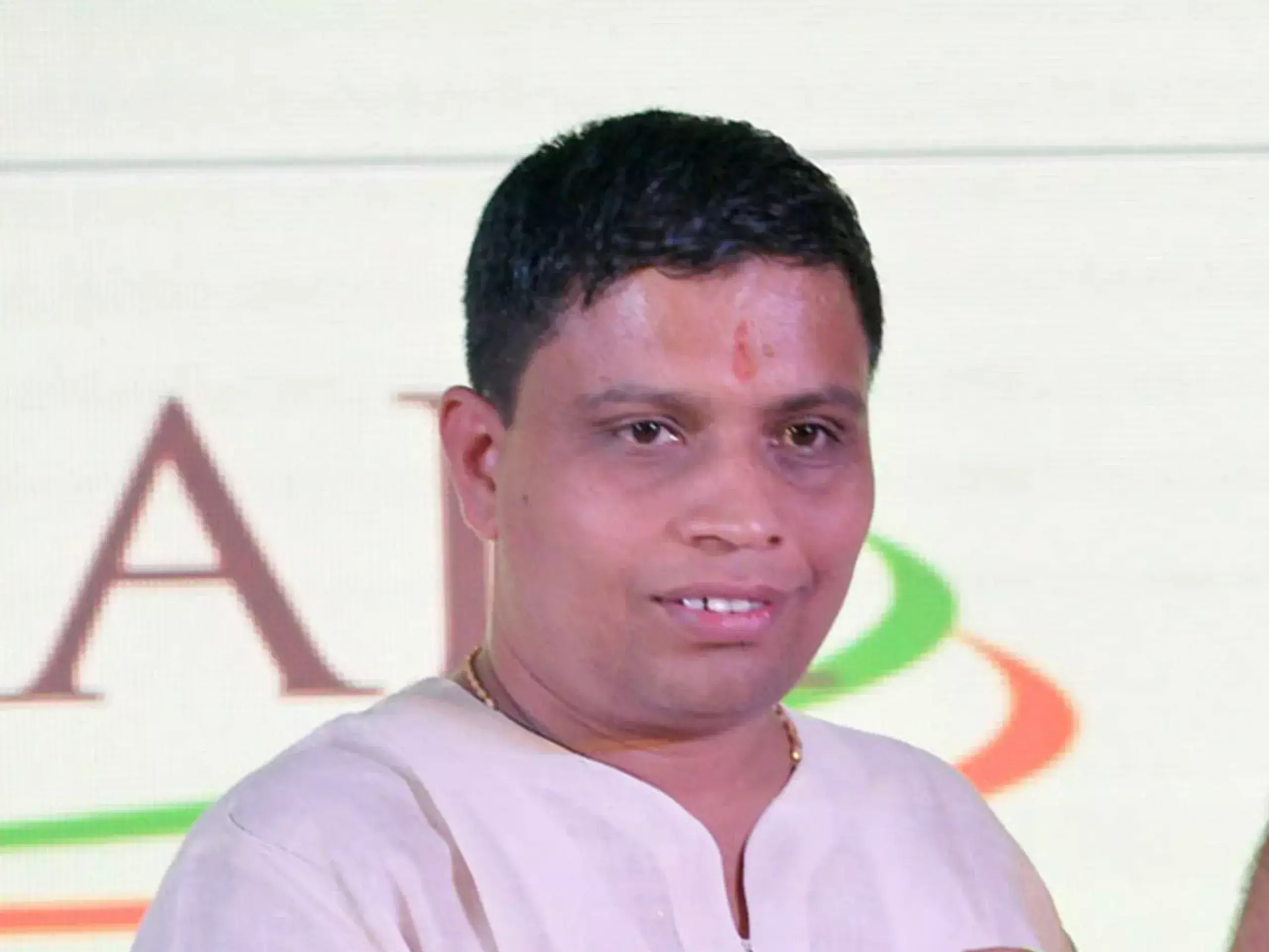 patanjali md apologizes unconditionally for misleading ad