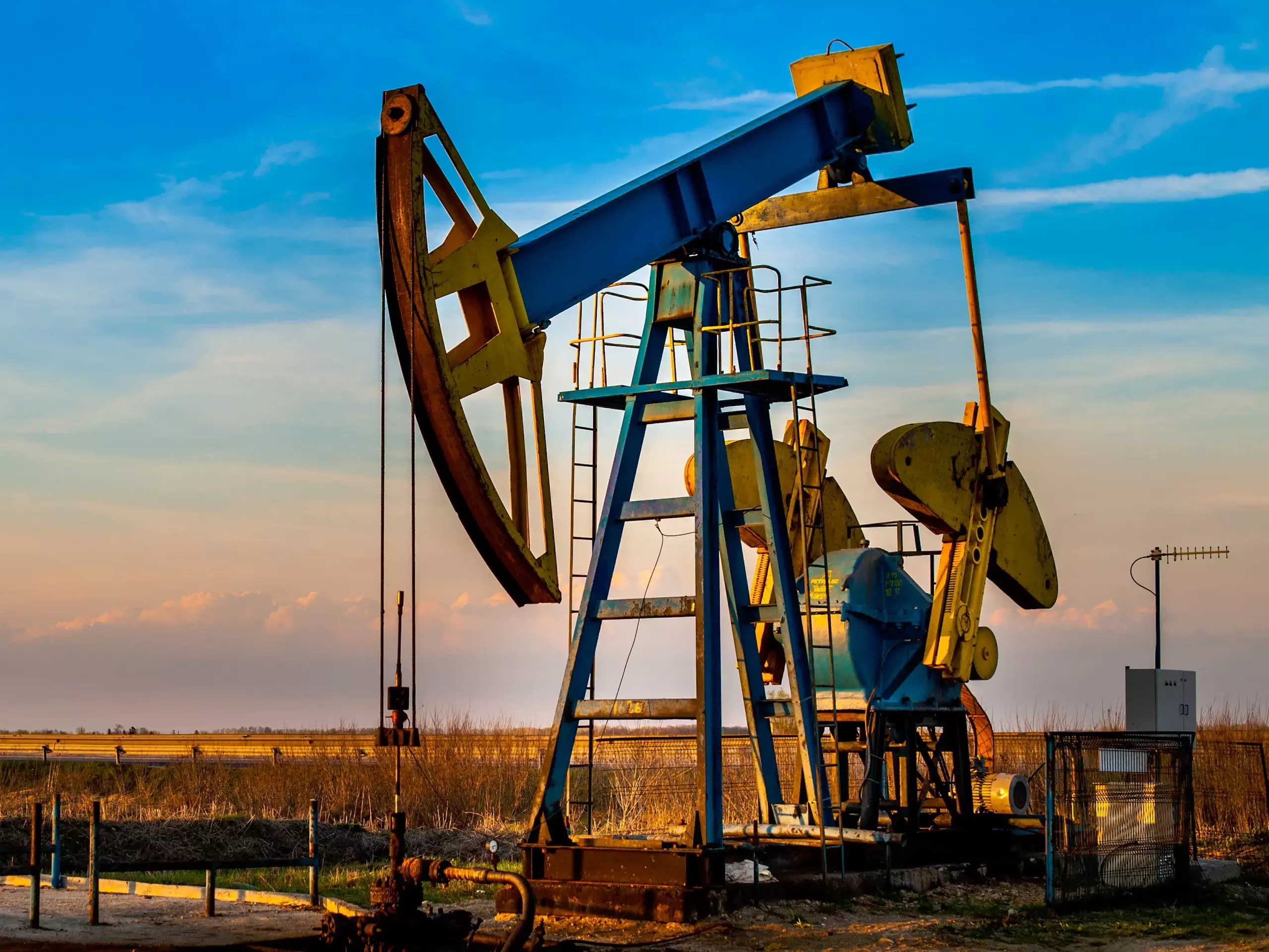 അഞ്ച് മാസത്തെ ഉയർന്ന നിലയിൽ ക്രൂഡ്, തകർച്ചയിൽ രൂപ |അറിയാം കറൻസി -  കമ്മോഡിറ്റി ട്രെൻഡ്