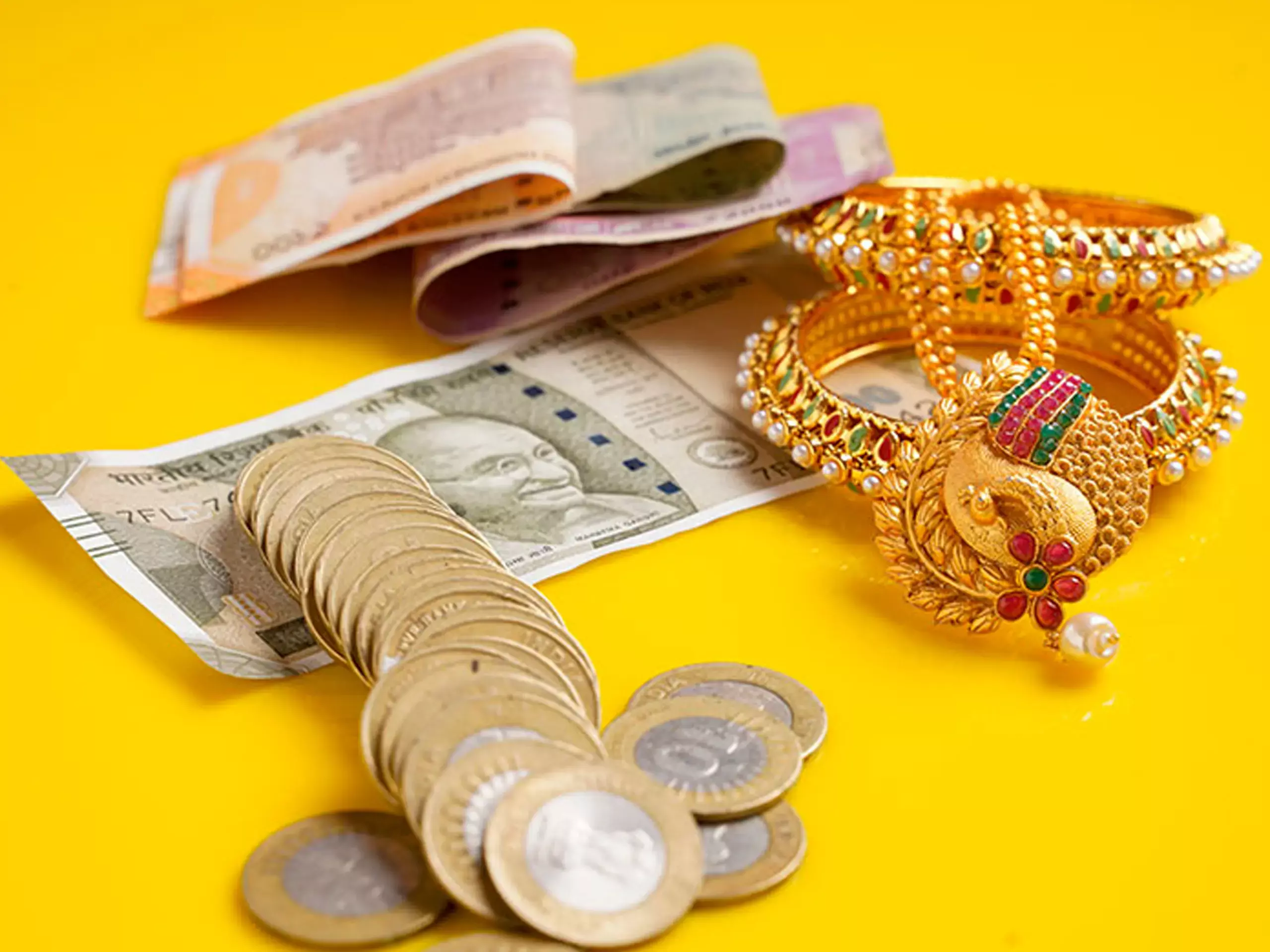 സ്വര്ണവായ്പ വിപണിയില് ബാങ്കുകള്ക്ക് മുന്തൂക്കം സ്വര്ണവായ്പ വിപണിയില് ബാങ്കുകള്ക്ക് മുന്തൂക്കം