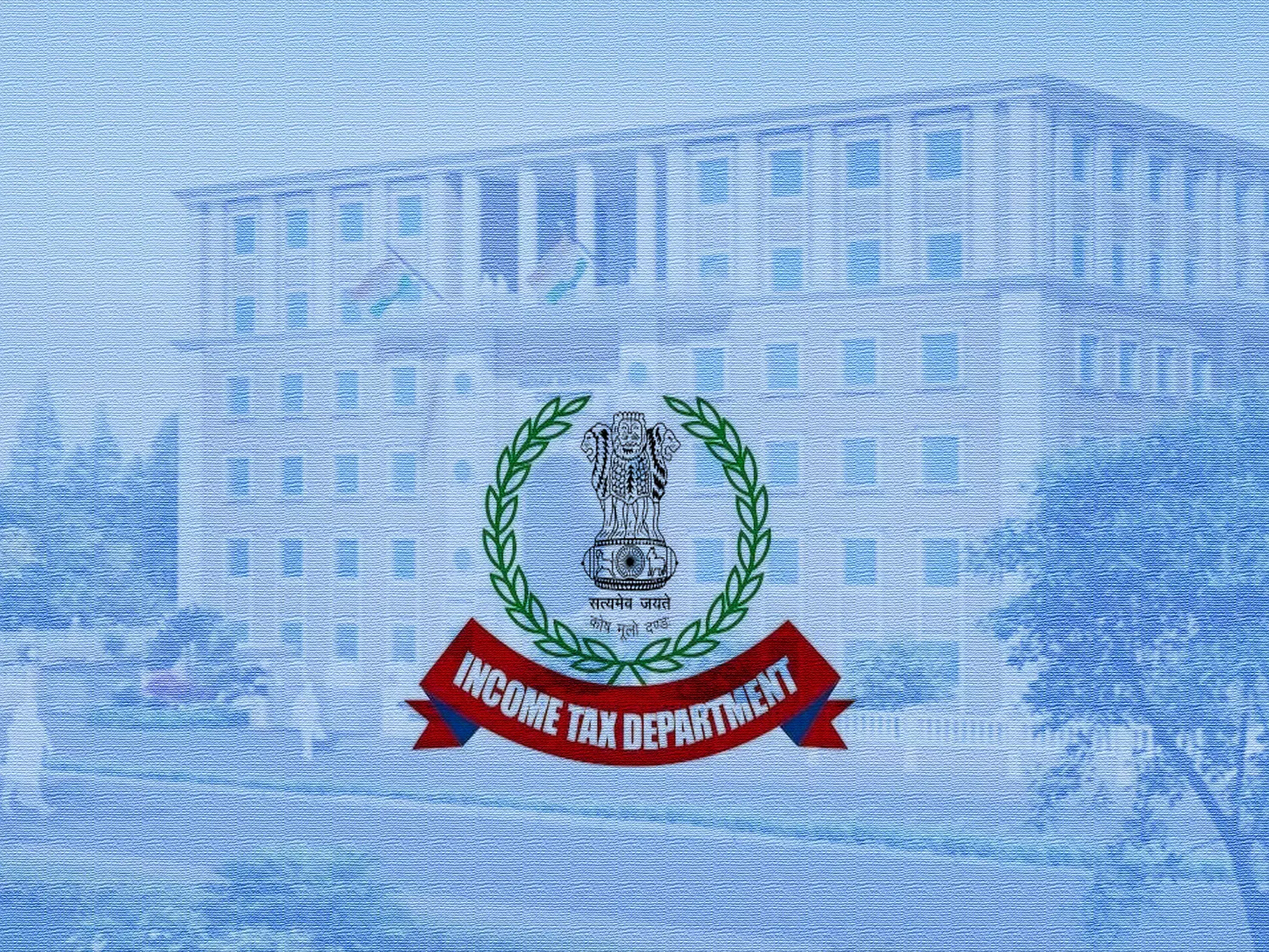 income tax department has recovered rs 135 crore from congress