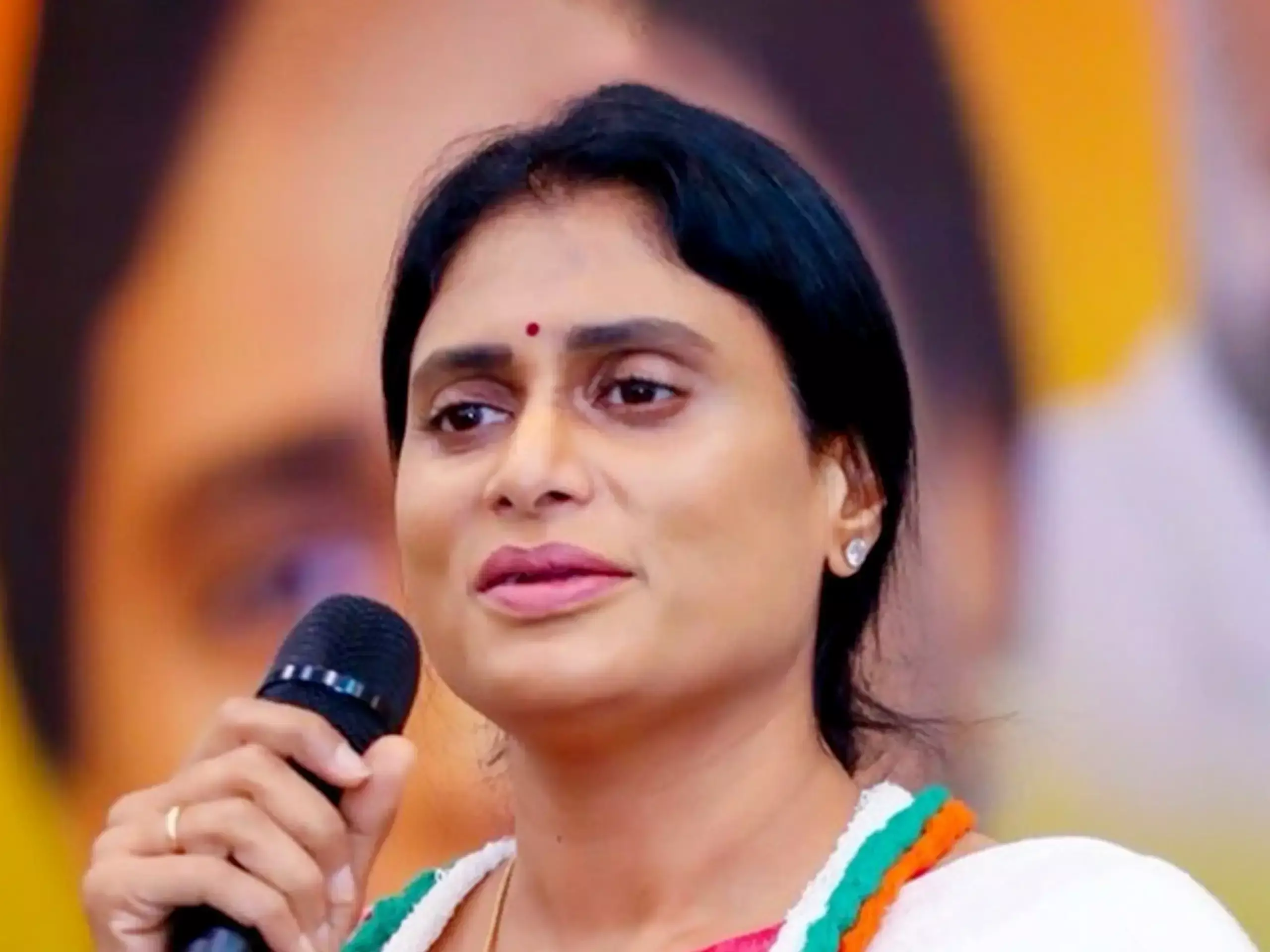 കോൺഗ്രസിൻ്റെ പത്താംപട്ടിക, കടപ്പയിൽ വൈ എസ് ശർമ്മിള; റായ്ബറേലിയിലും അമേഠിയിലും സ്ഥാനാർത്ഥികളില്ല