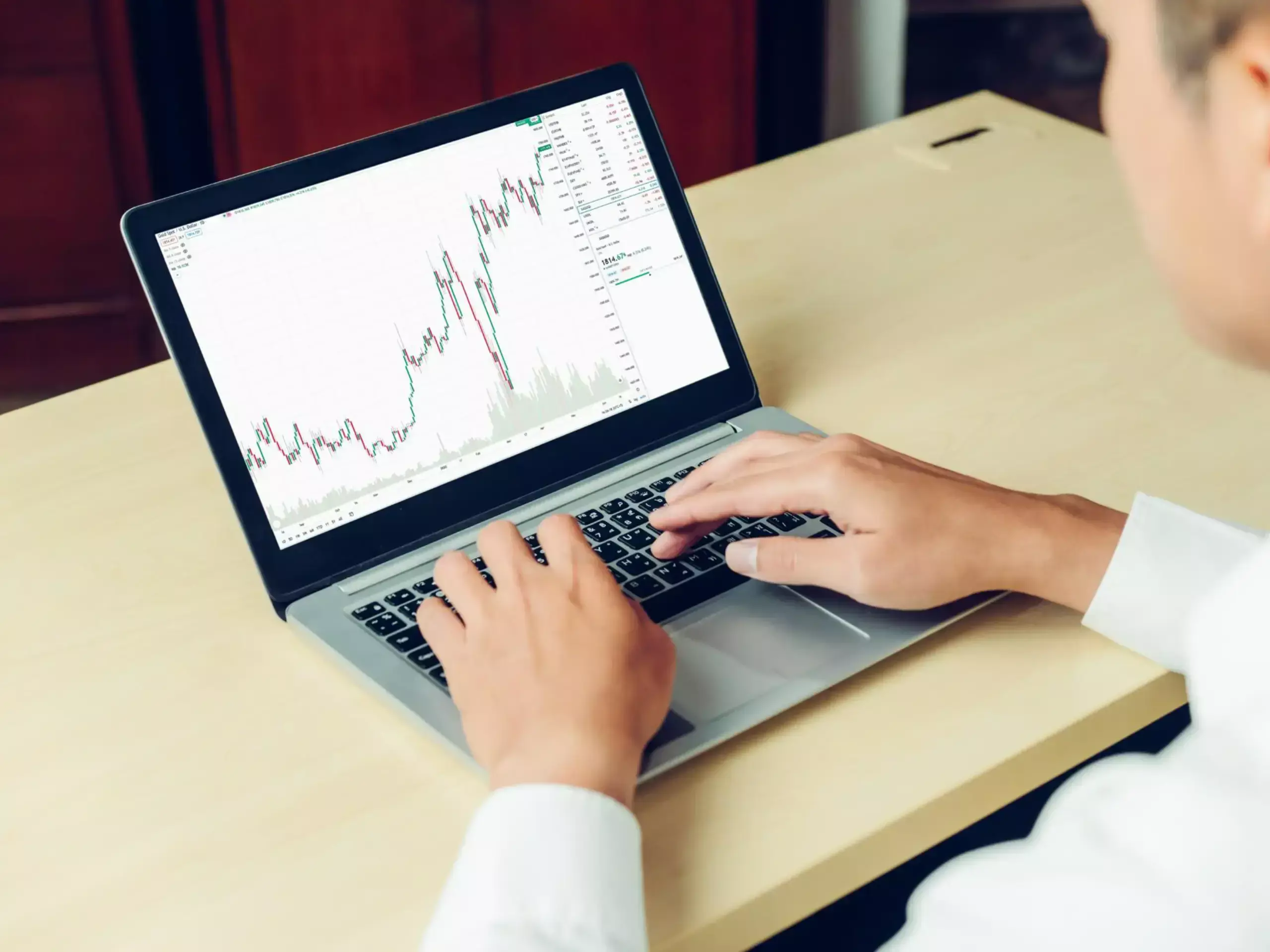 ഇറാന്‍-ഇസ്രയേല്‍ സംഘര്‍ഷം ഉറ്റുനോക്കി ഈ ഇന്ത്യന്‍ ഓഹരികള്‍