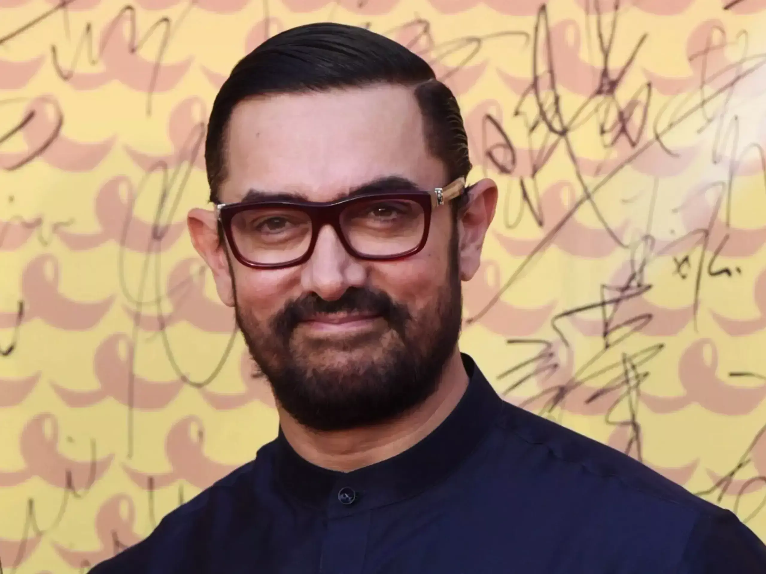 രാഷ്ട്രീയ പാര്‍ട്ടിയെ പിന്തുണയ്ക്കുന്ന വ്യാജ വീഡിയോ; പരാതിയുമായി ആമിര്‍ഖാന്‍