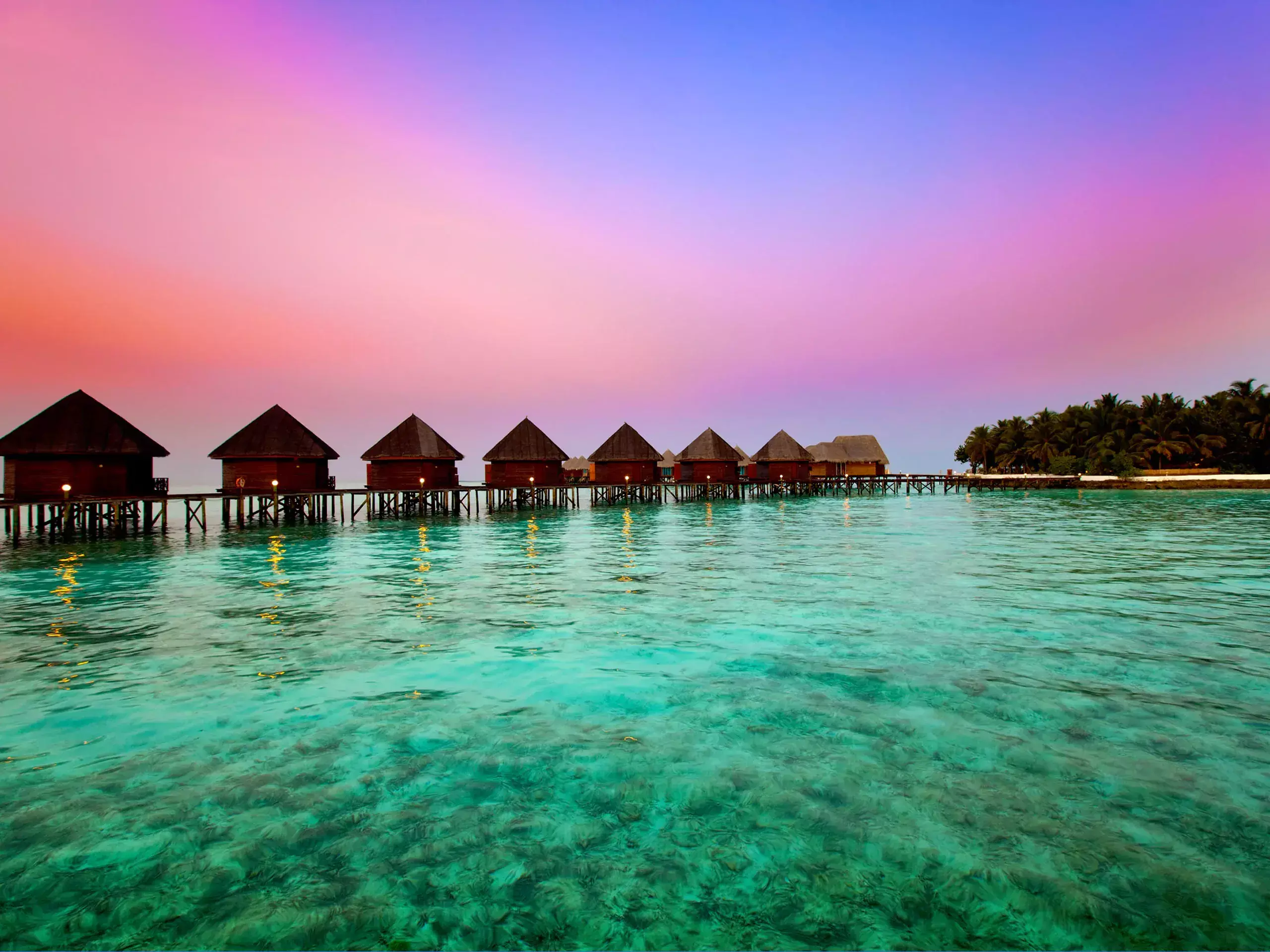 maldivian tourism in ruins