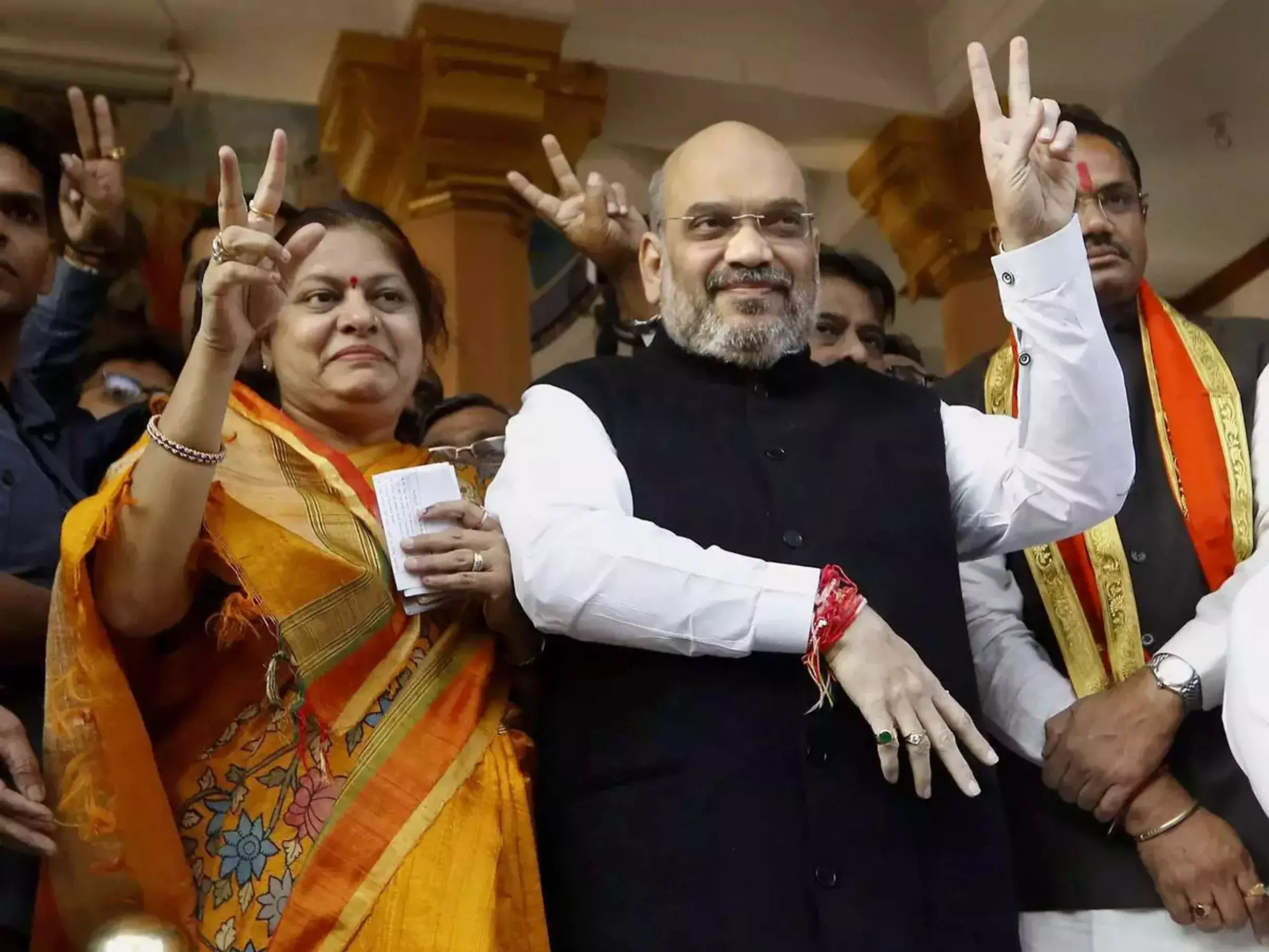 amit shah and his wifes property is 65.67 crores