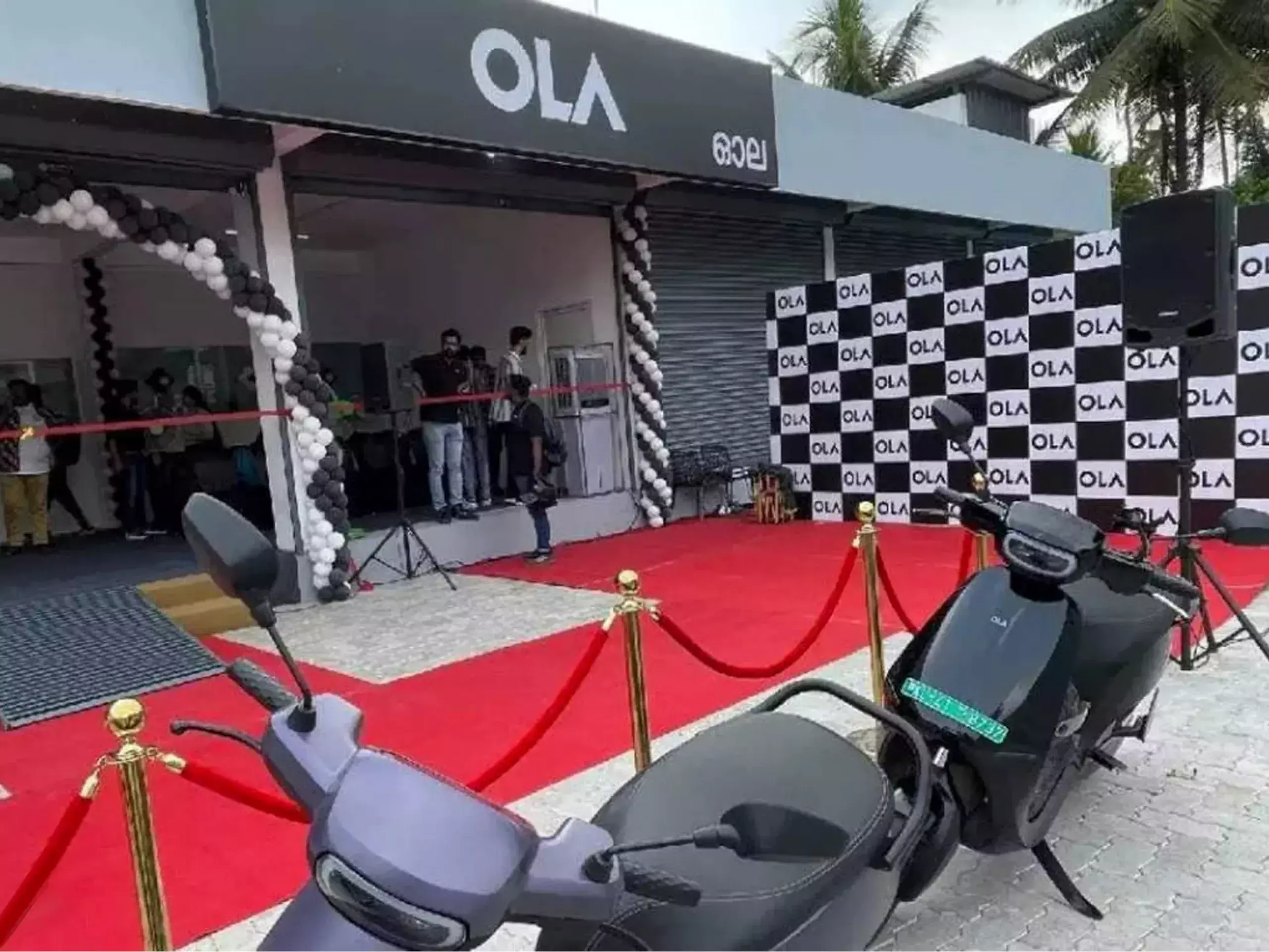 ola 500th service center opened in kochi