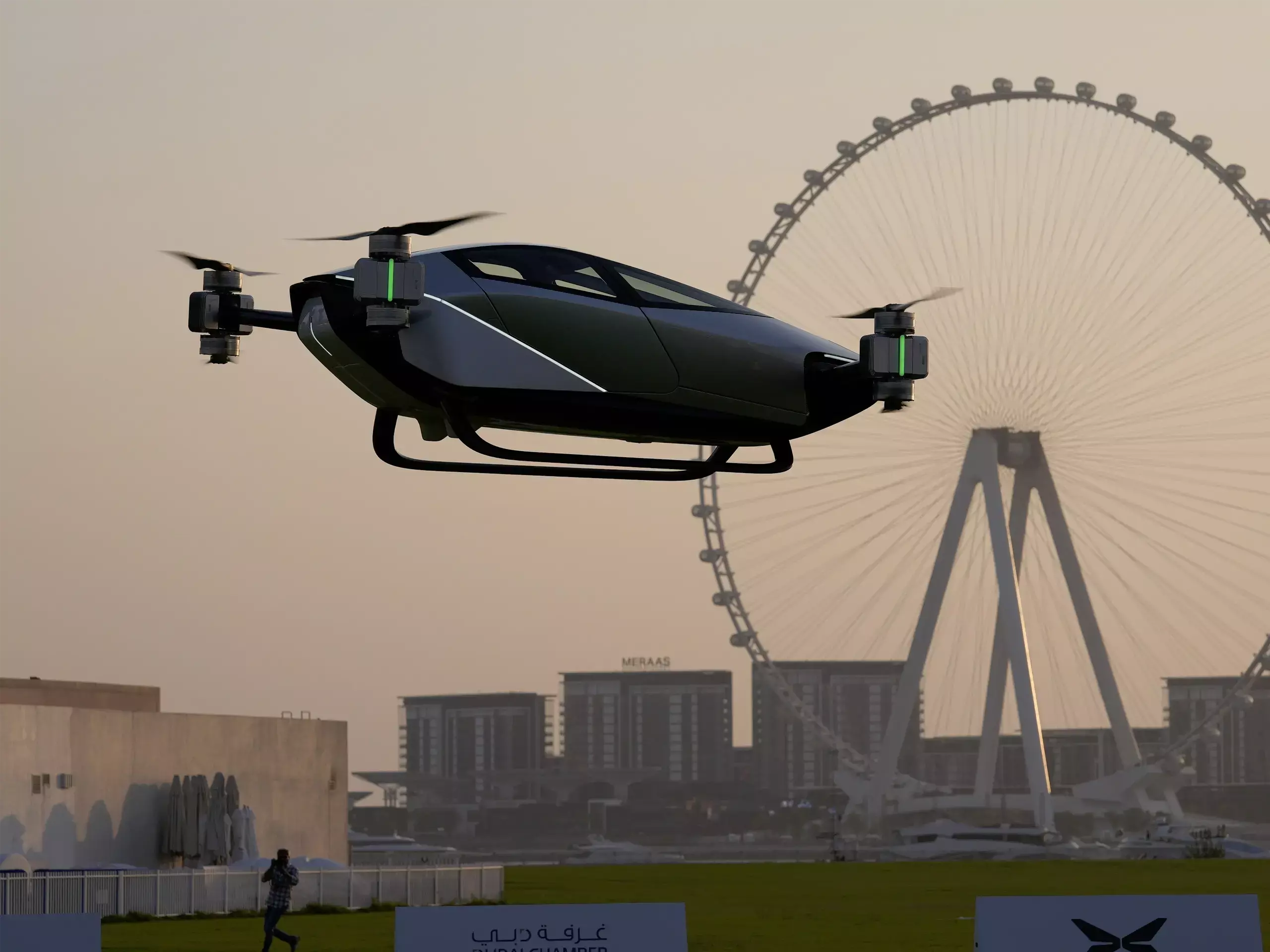 റണ്‍വേ ഇല്ലാതെ ടേക്ക്ഓഫും ലാന്‍ഡിങ്ങും;യുഎഇയില്‍ പറക്കും വാഹനങ്ങള്‍ക്ക് വെര്‍ട്ടിപോര്‍ട്ട്