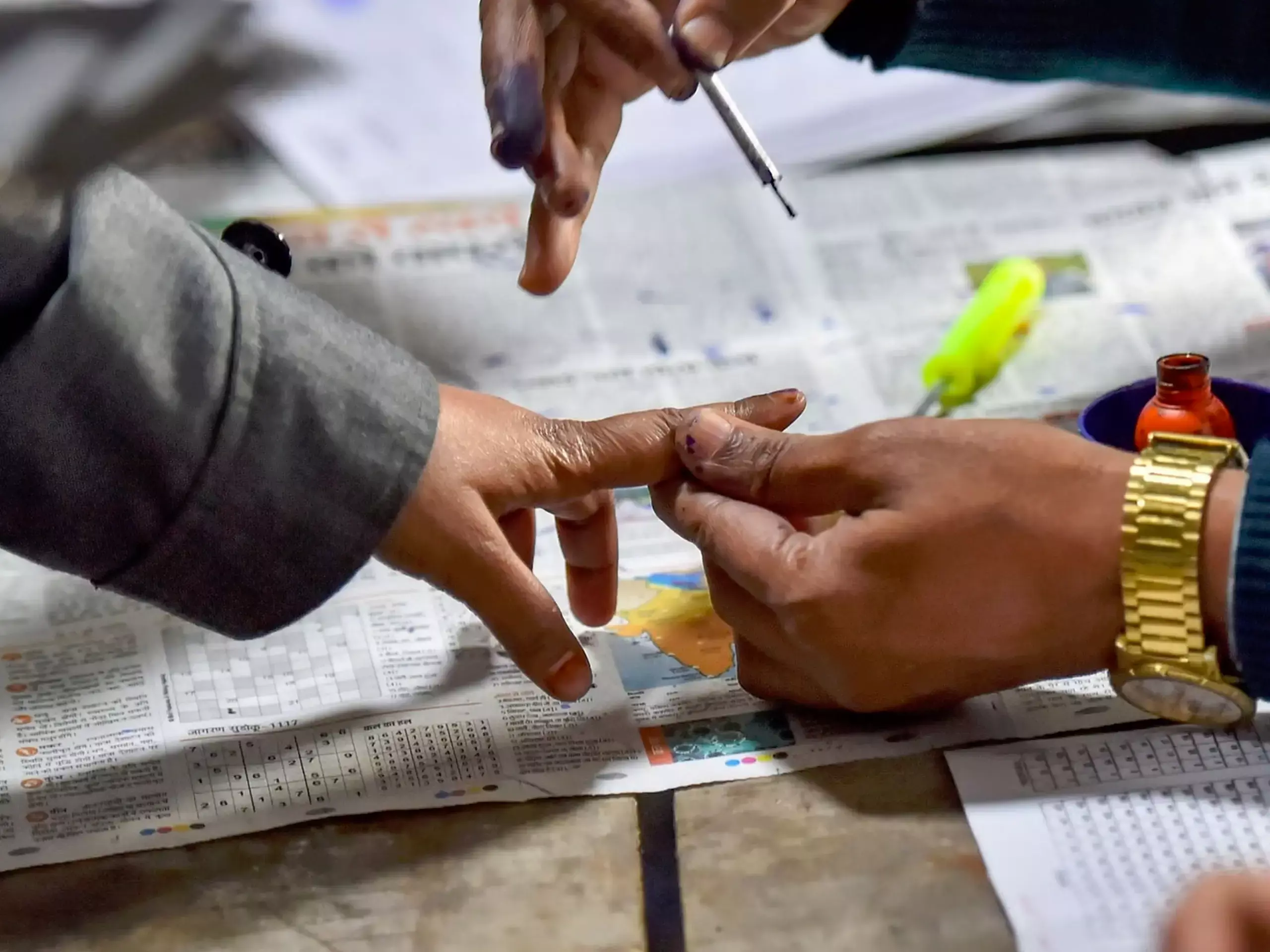 കേരളം ഉള്പ്പെടെയുള്ള സംസ്ഥാനങ്ങളില് എസ്ഐആര് സമയപരിധി നീട്ടി കേരളം ഉള്പ്പെടെയുള്ള സംസ്ഥാനങ്ങളില് എസ്ഐആര് സമയപരിധി നീട്ടി