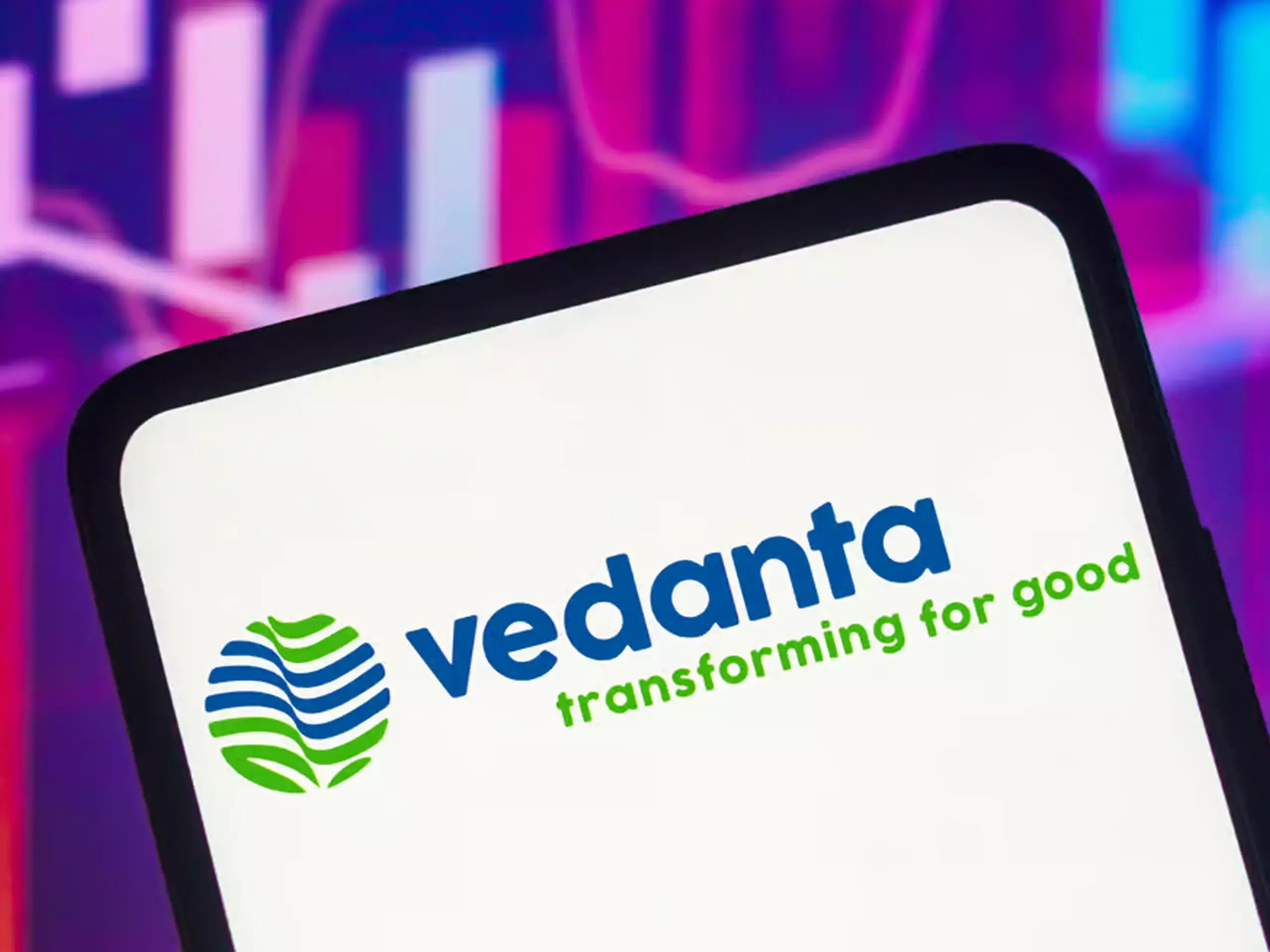 വേദാന്തയുടെ അറ്റാദായം 27% ഇടിഞ്ഞ് 1,369 കോടി രൂപയായി