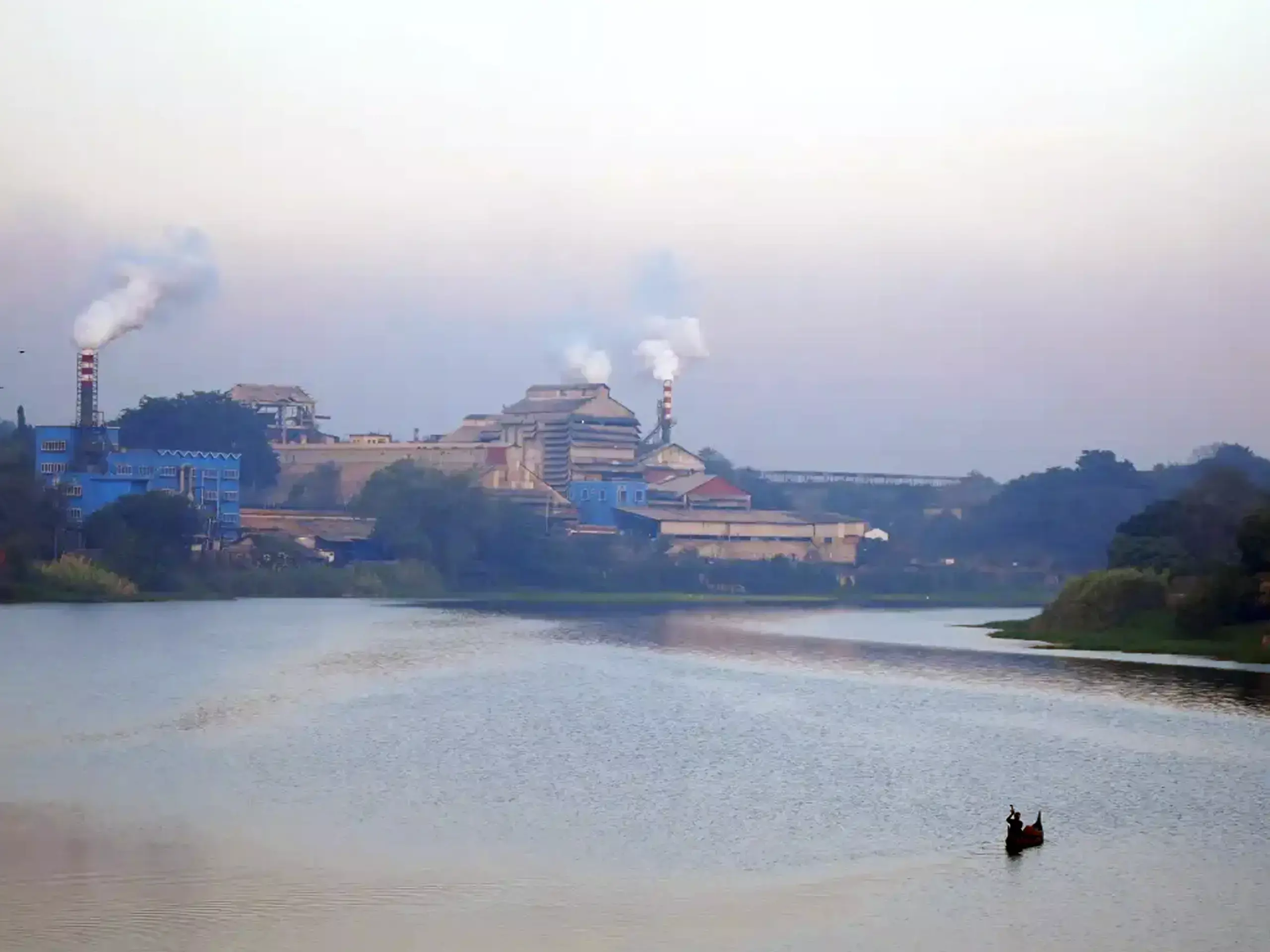 ലോഹ മലിനീകരണം വര്‍ധിച്ച് കൊച്ചി കായല്‍