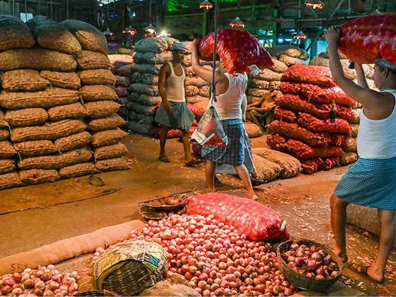 will the onion export decision reflect in the elections